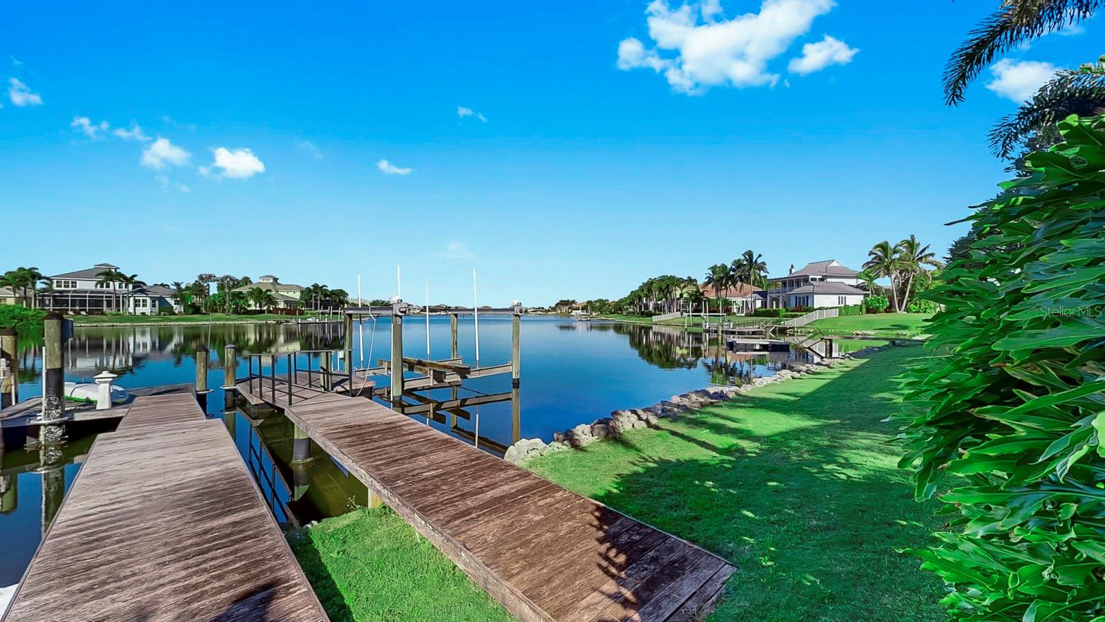 MIRABAY PH 2A-4 - Residential