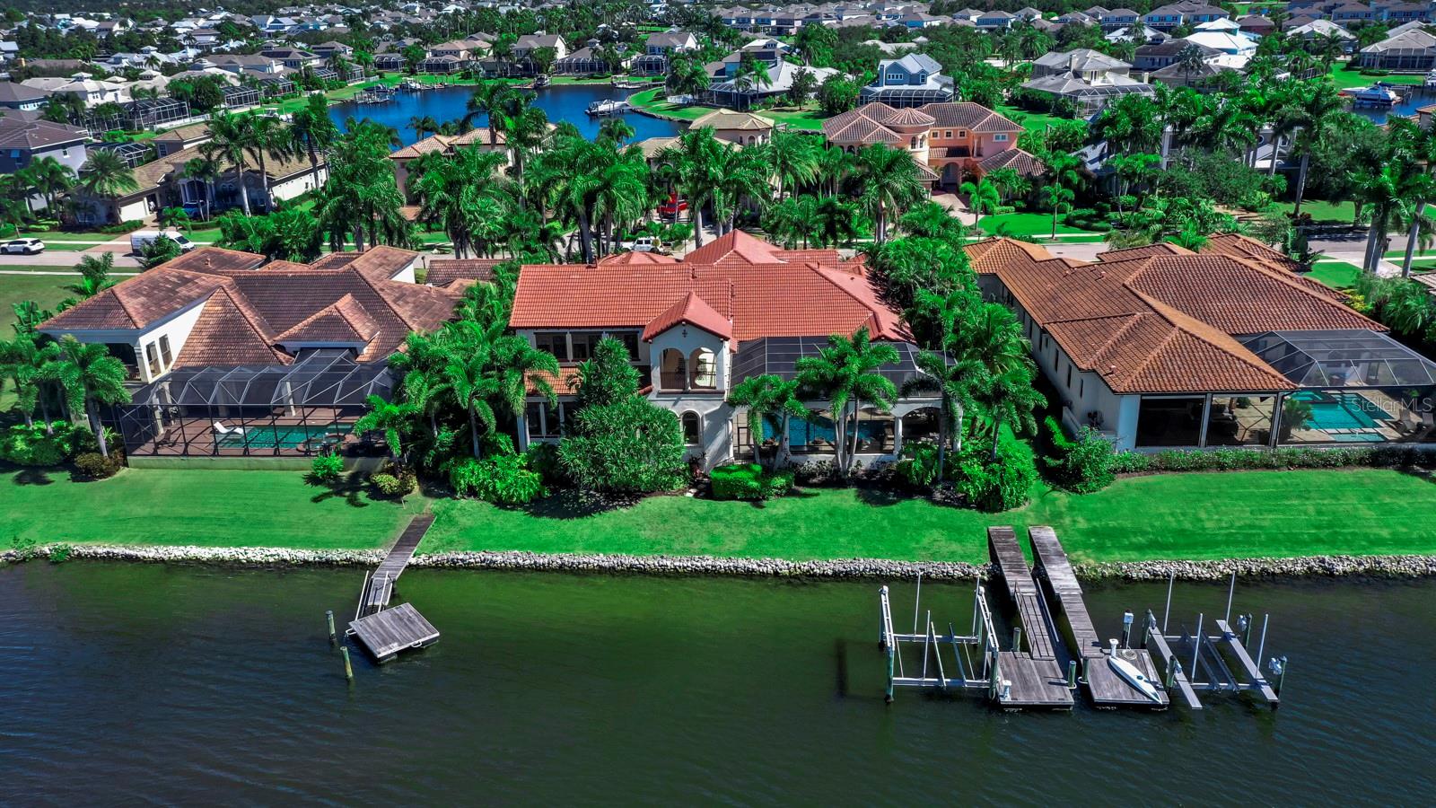 MIRABAY PH 2A-4 - Residential