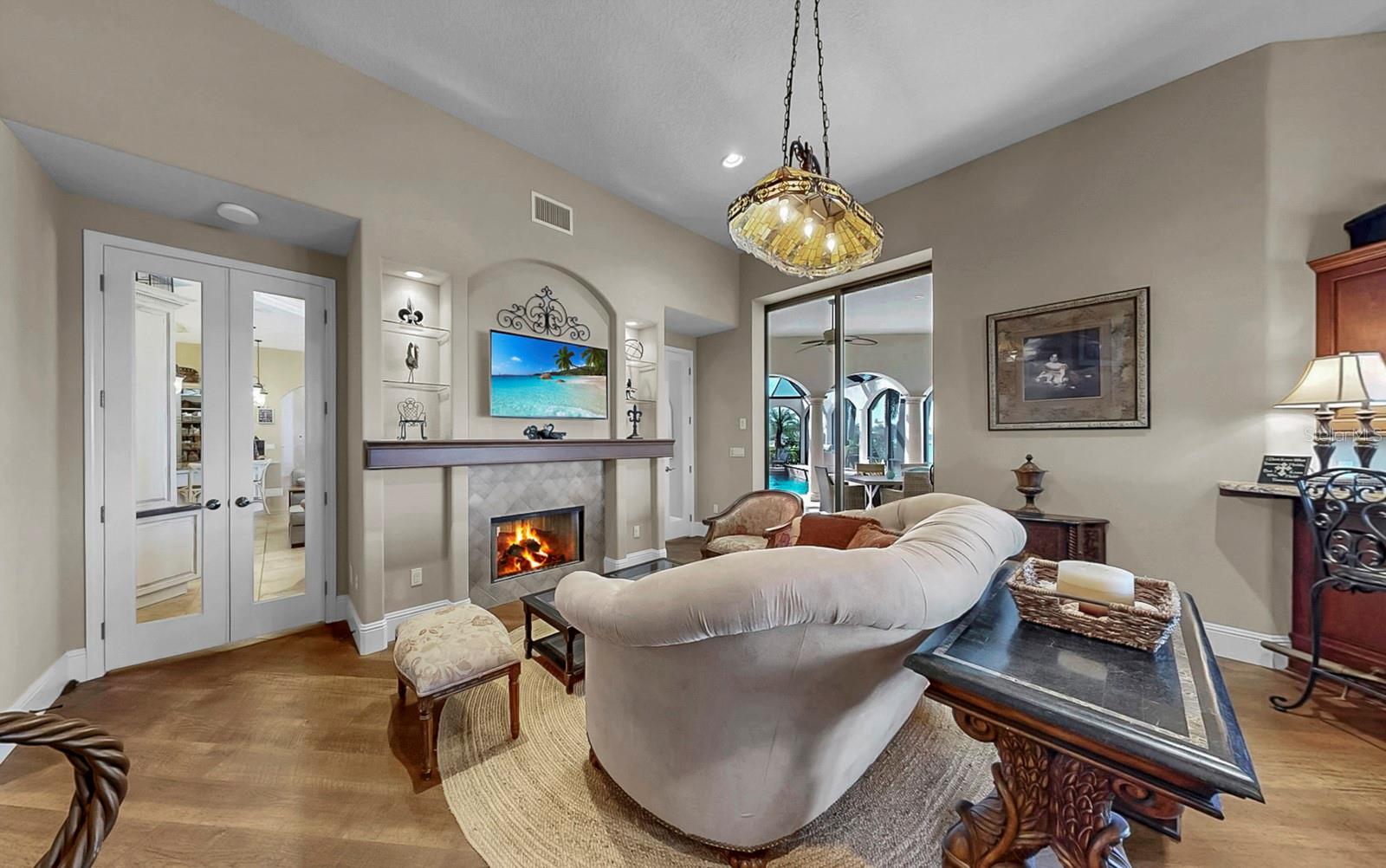 MIRABAY PH 2A-4 - Residential