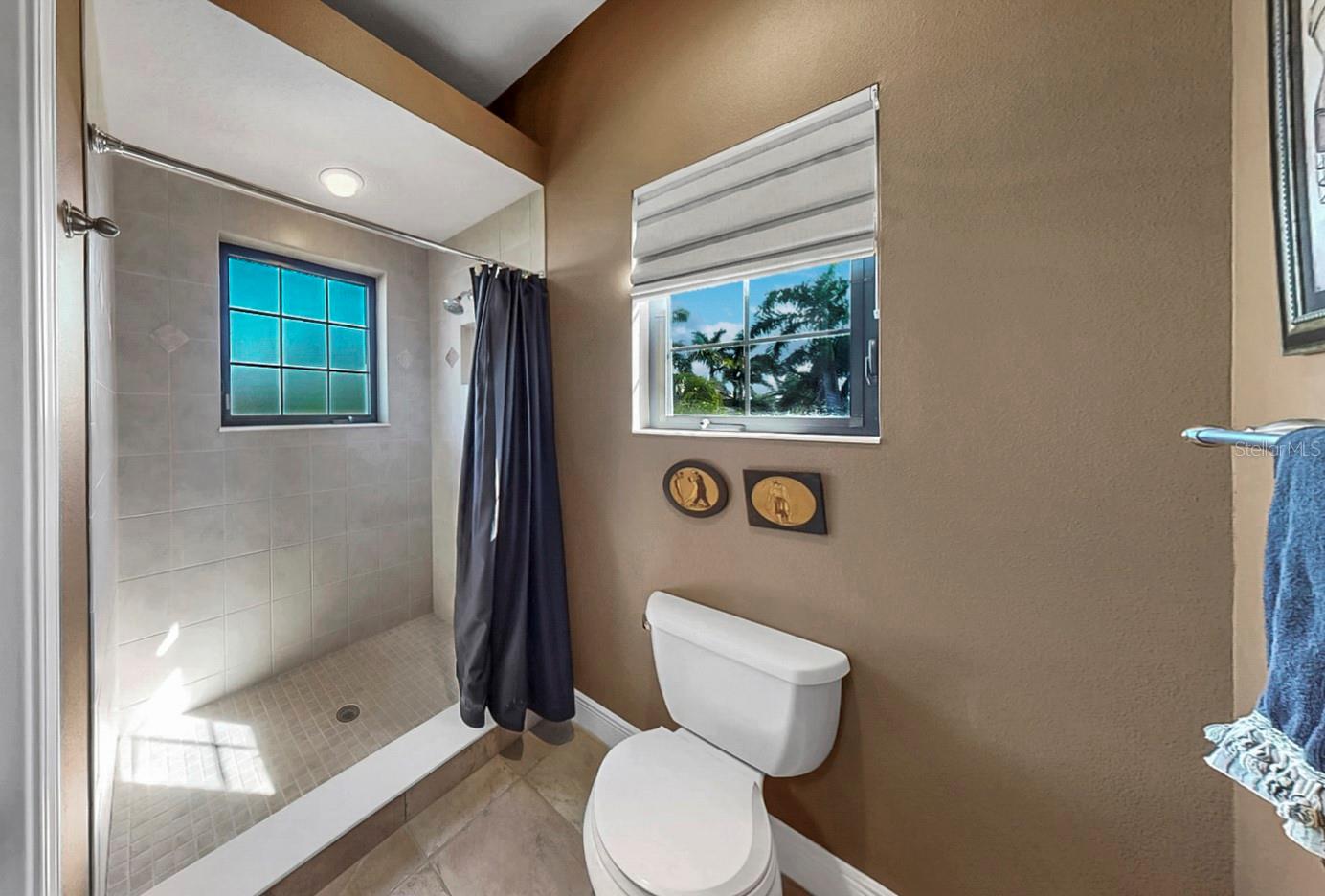 MIRABAY PH 2A-4 - Residential