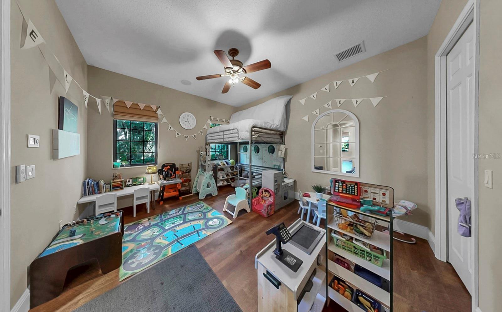 MIRABAY PH 2A-4 - Residential