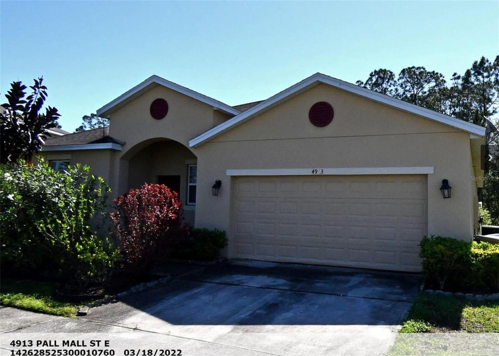 Photo of 4913 Pall Mall Street E, Kissimmee, FL 34758 (MLS # G5119155)