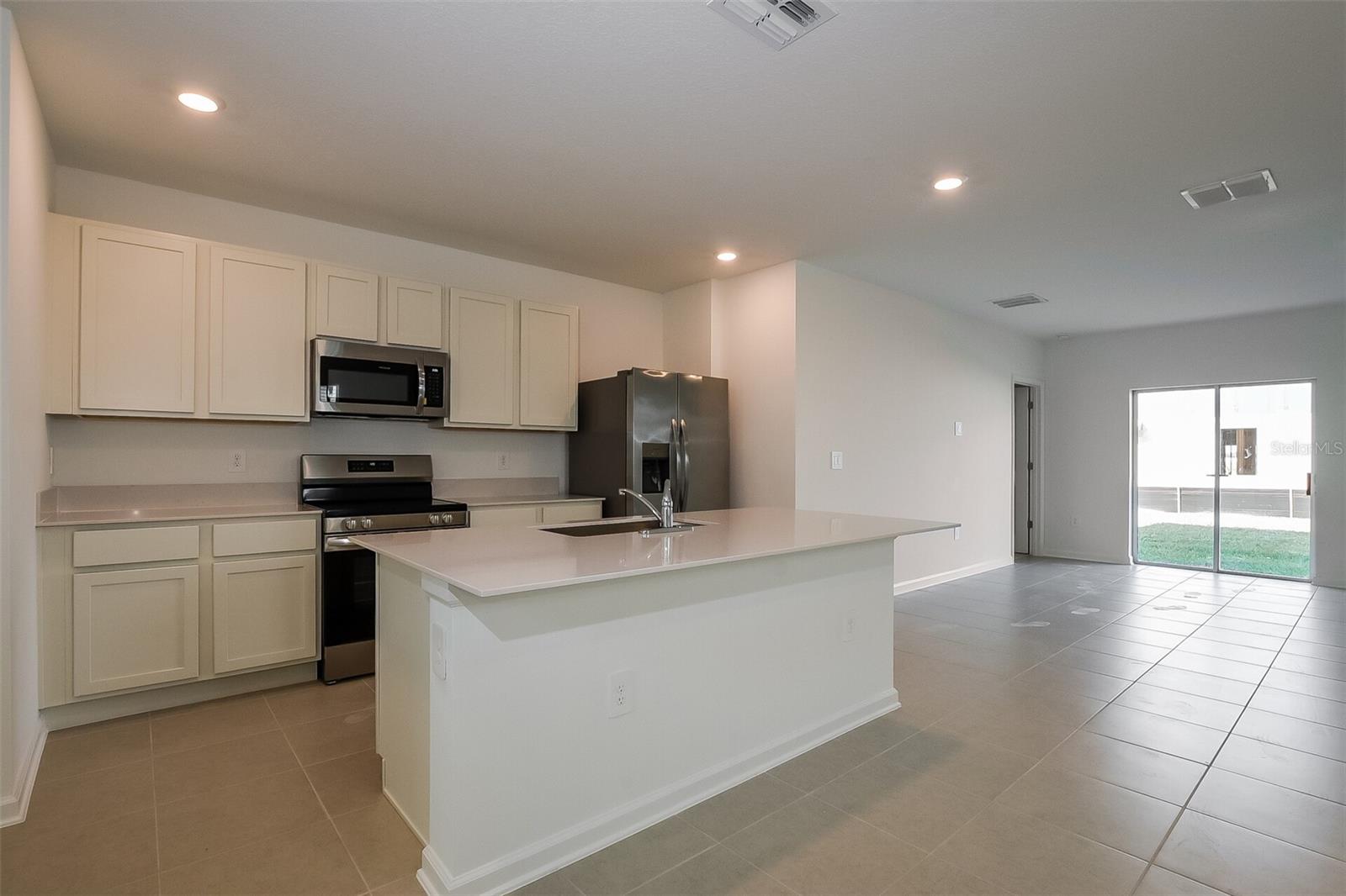 CROSSWINDS EAST PH 1 - Residential Lease