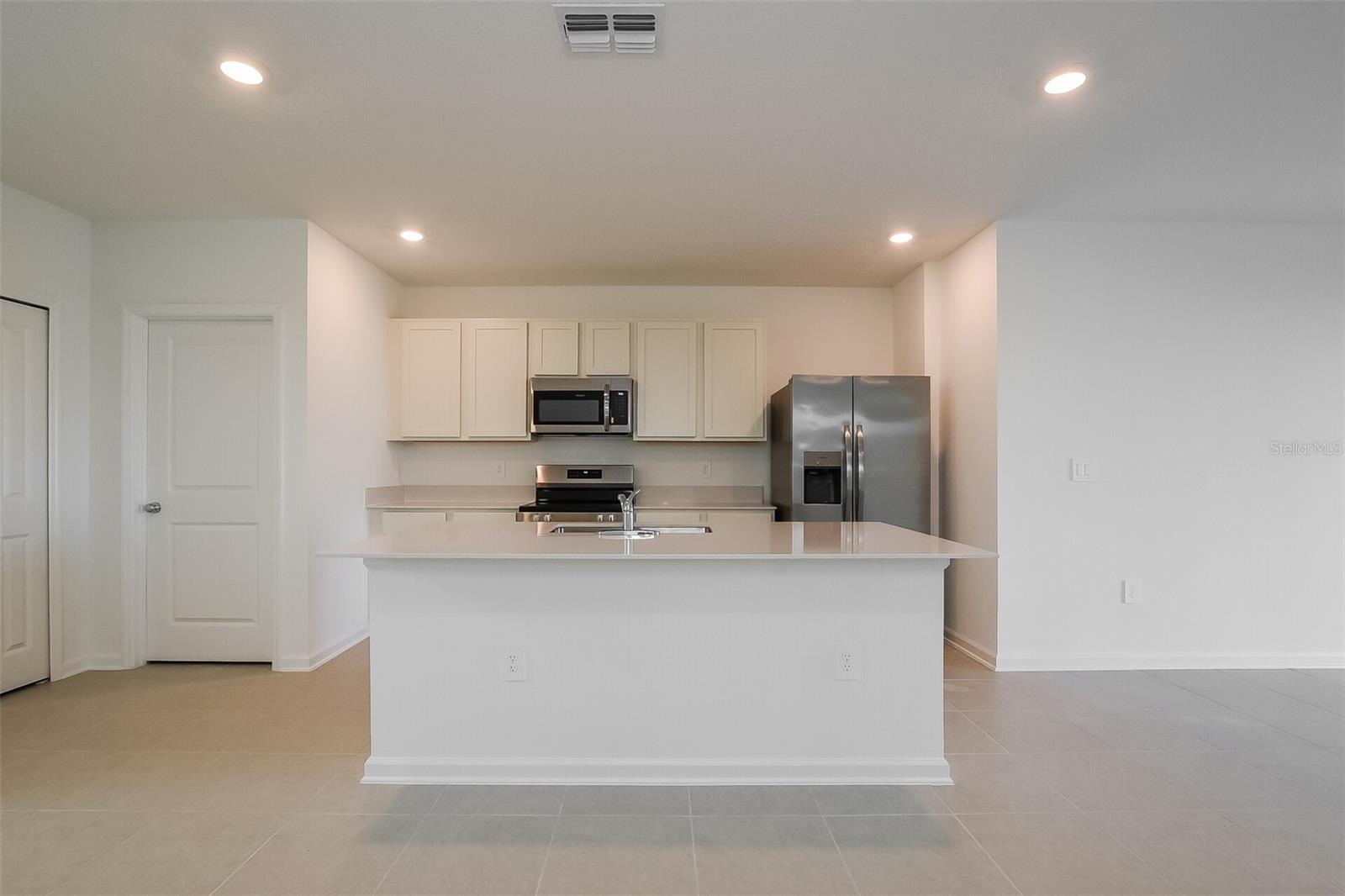 CROSSWINDS EAST PH 1 - Residential Lease