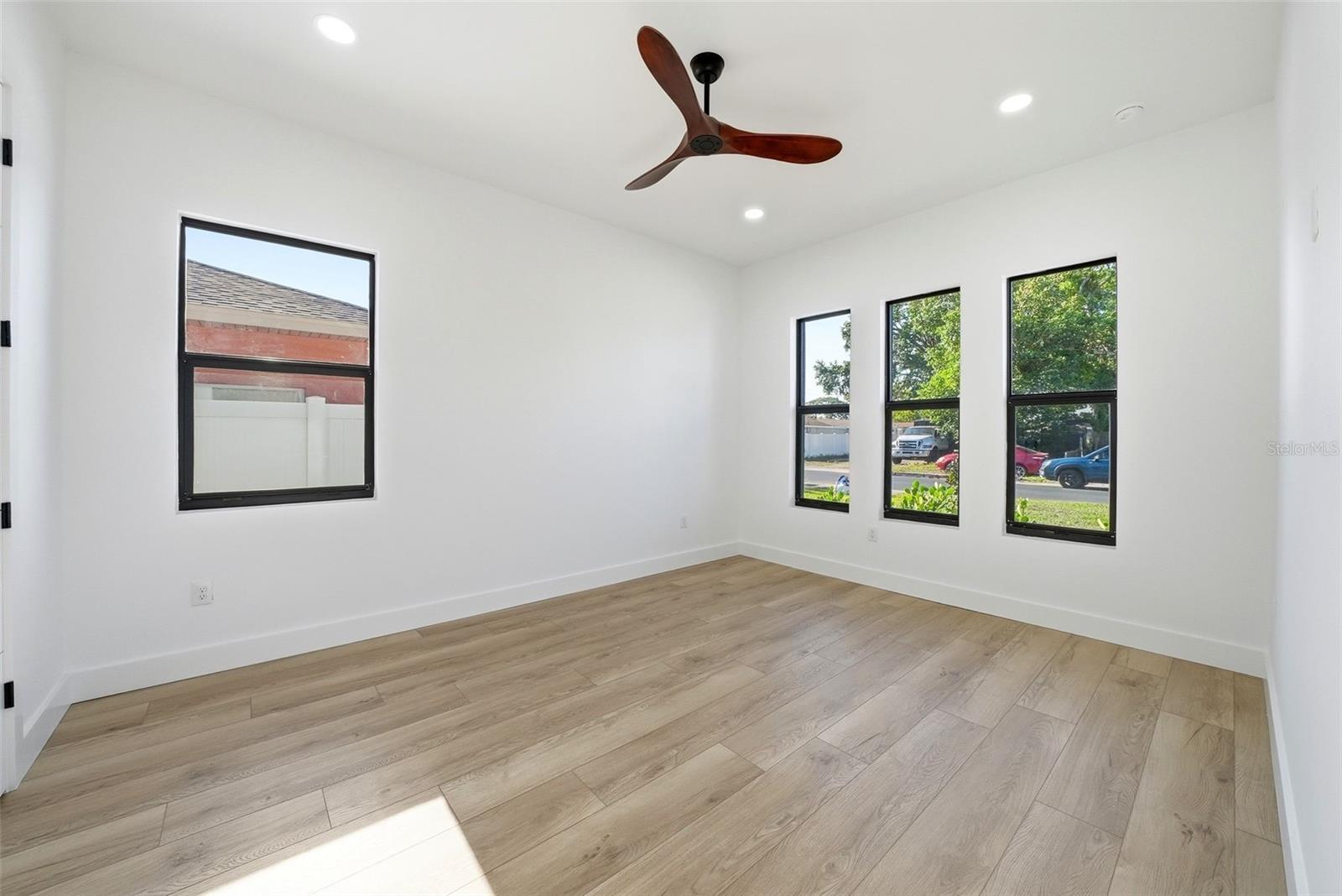 ARCADIAN HEIGHTS - Residential