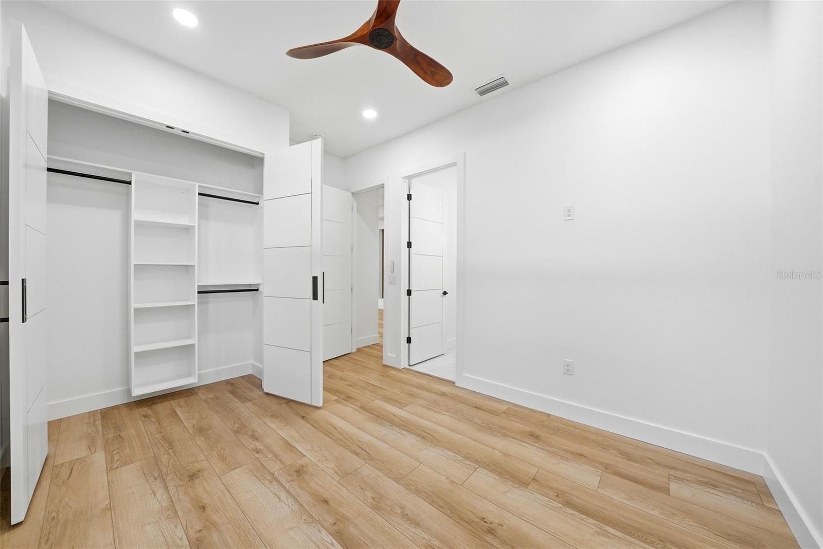 ARCADIAN HEIGHTS - Residential