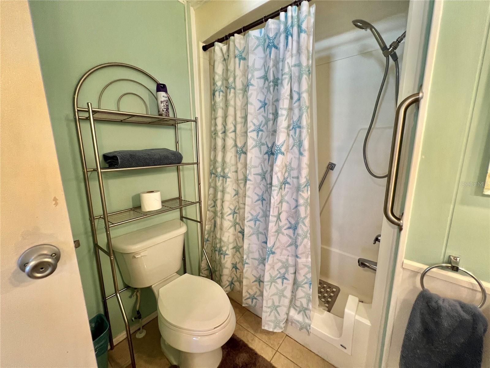 HAWTHORNE AT LEESBURG A COOP - Residential