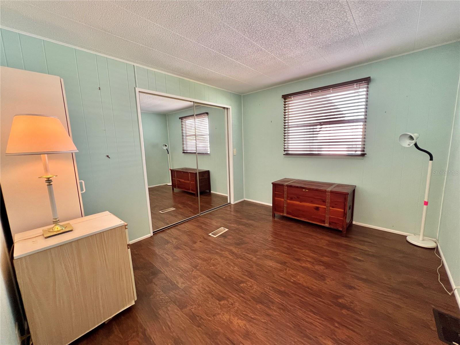 HAWTHORNE AT LEESBURG A COOP - Residential