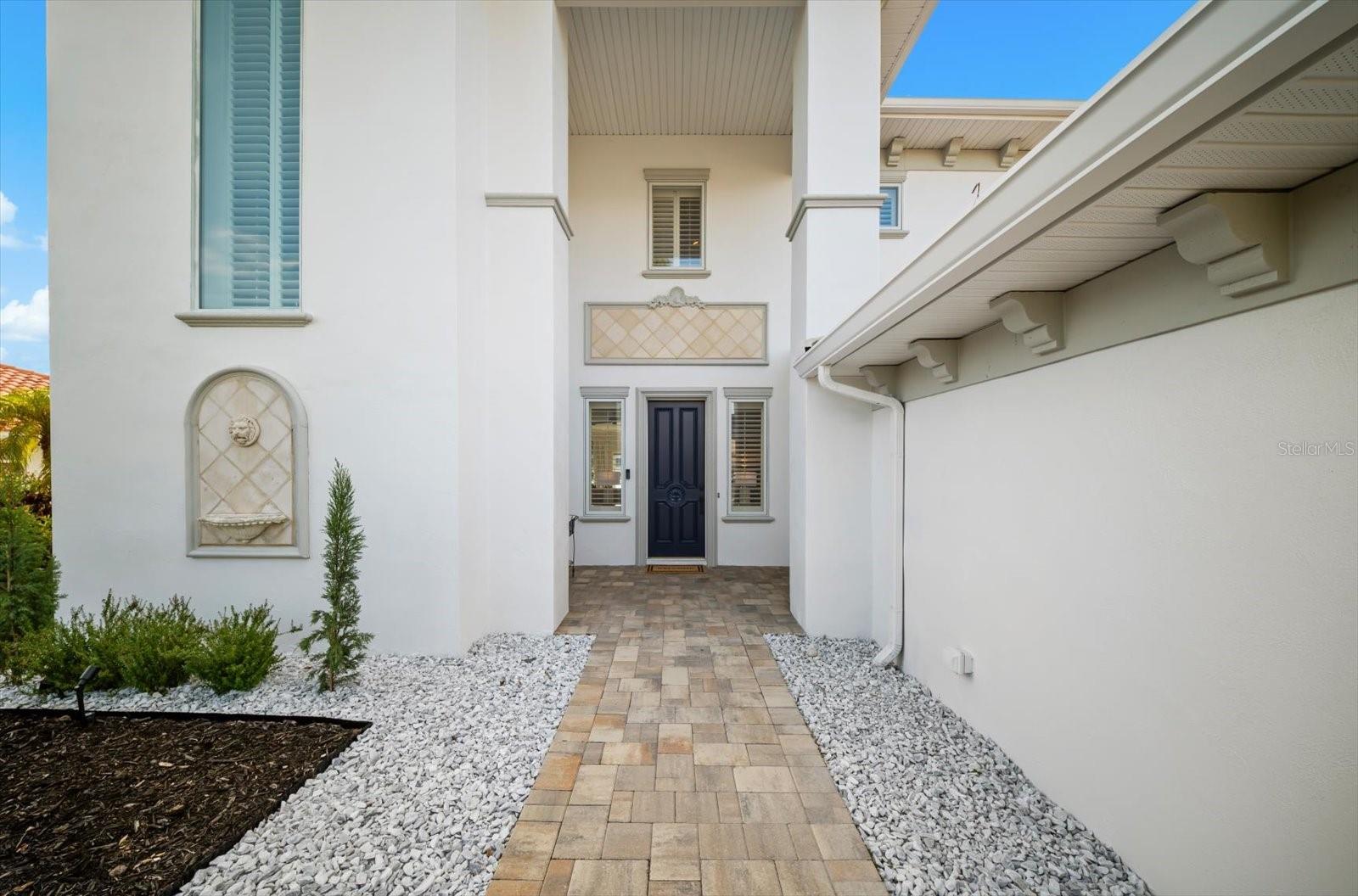 204 POINCIANA LANE