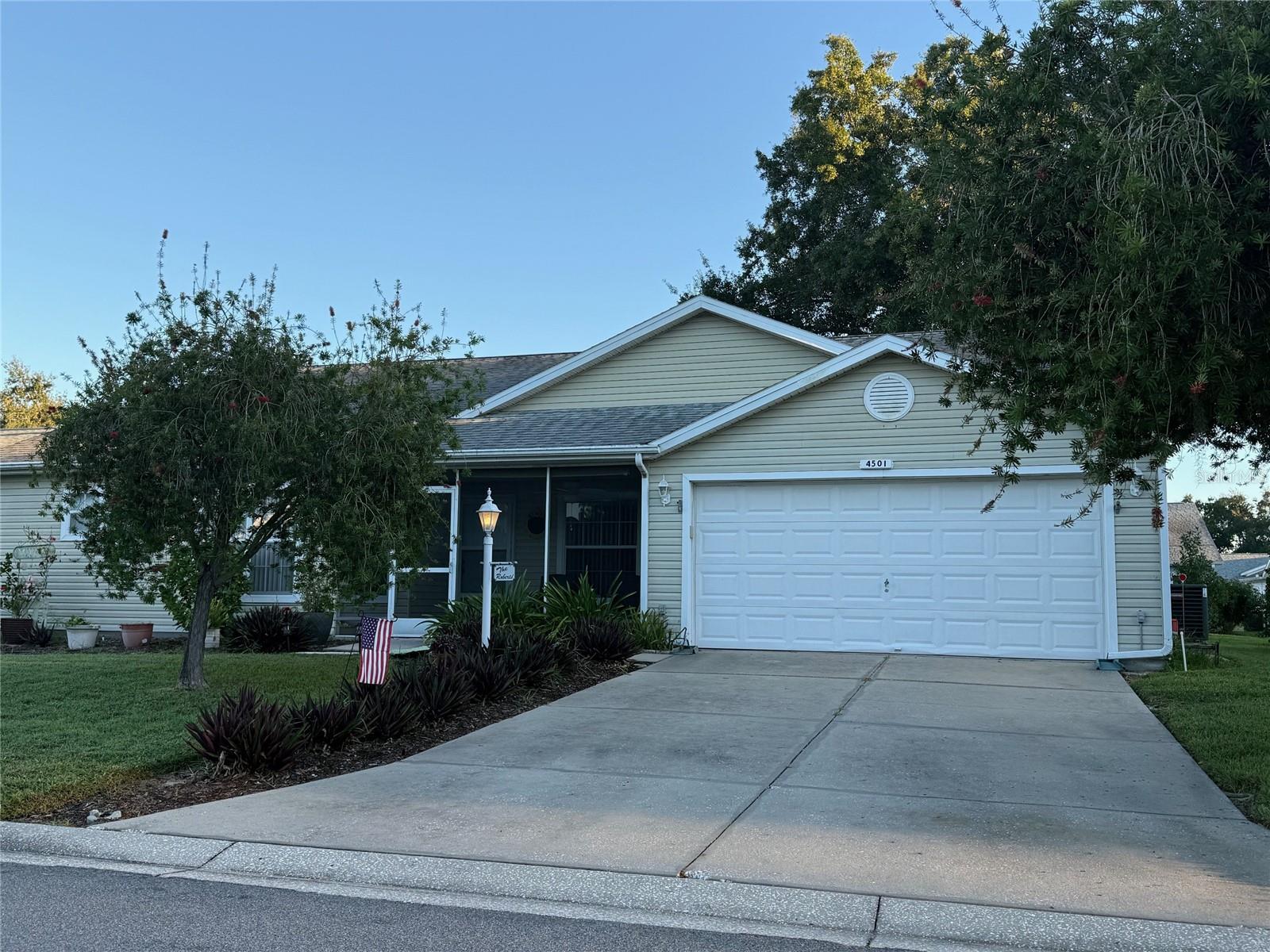 PLANTATION AT LEESBURG GLEN EAGLE VILLAGE TR A-E - Residential Lease