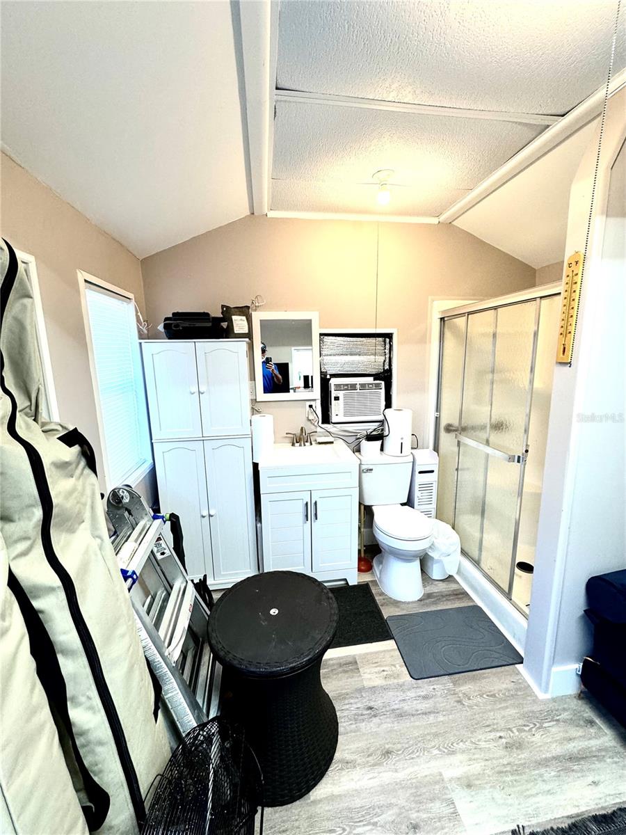 DEER CREEK GOLF & TENNIS RV RESORT - Land