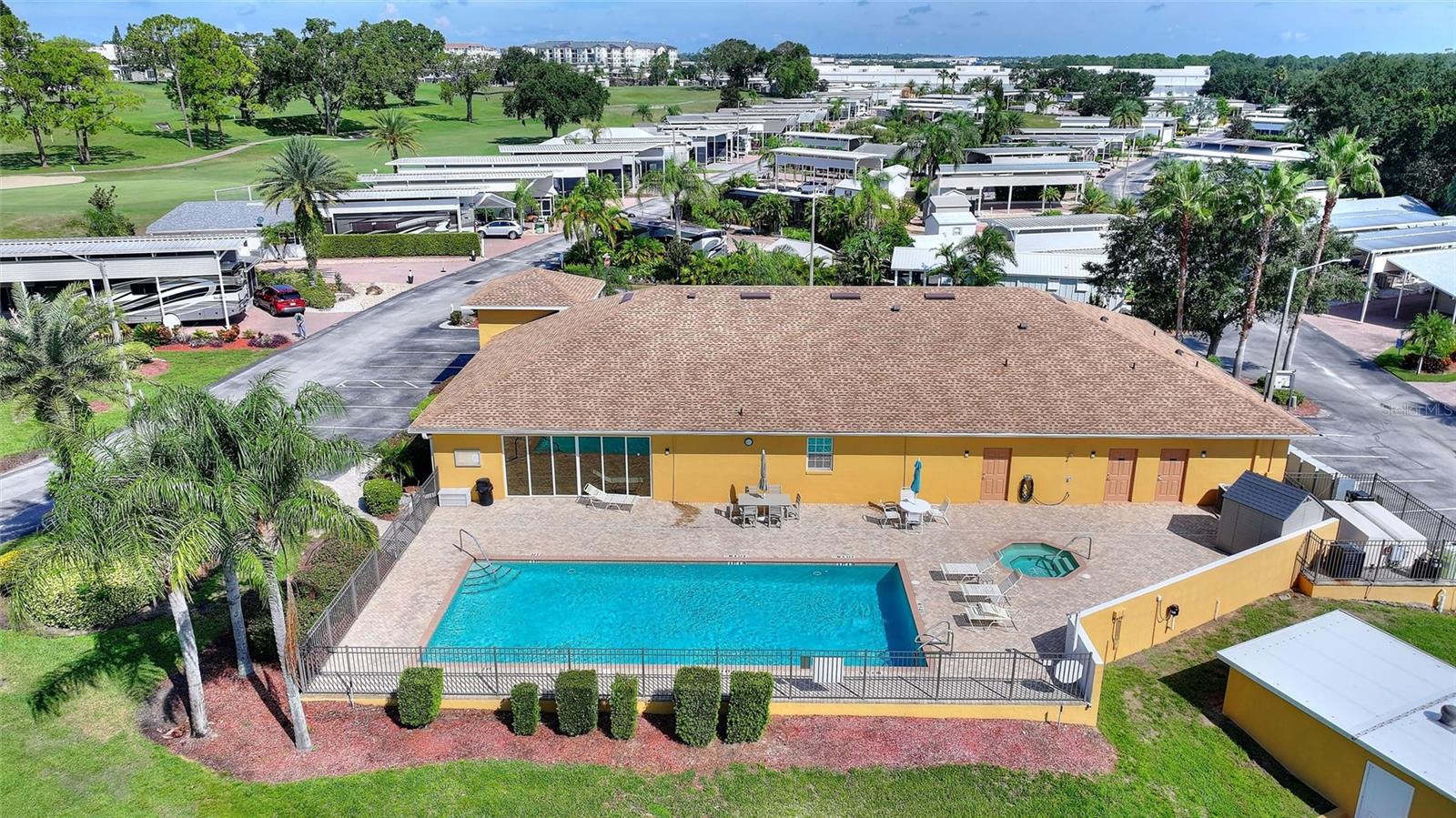 DEER CREEK GOLF & TENNIS RV RESORT - Land