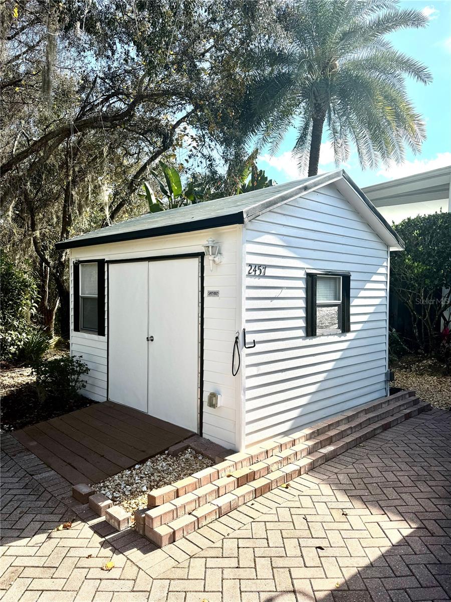 DEER CREEK GOLF & TENNIS RV RESORT - Land