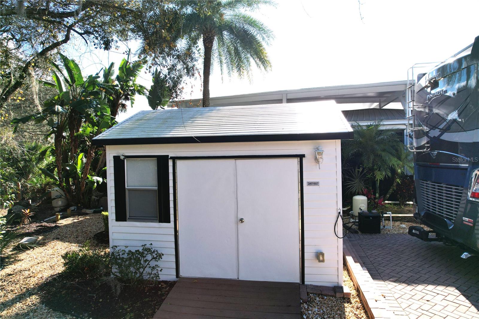 DEER CREEK GOLF & TENNIS RV RESORT - Land