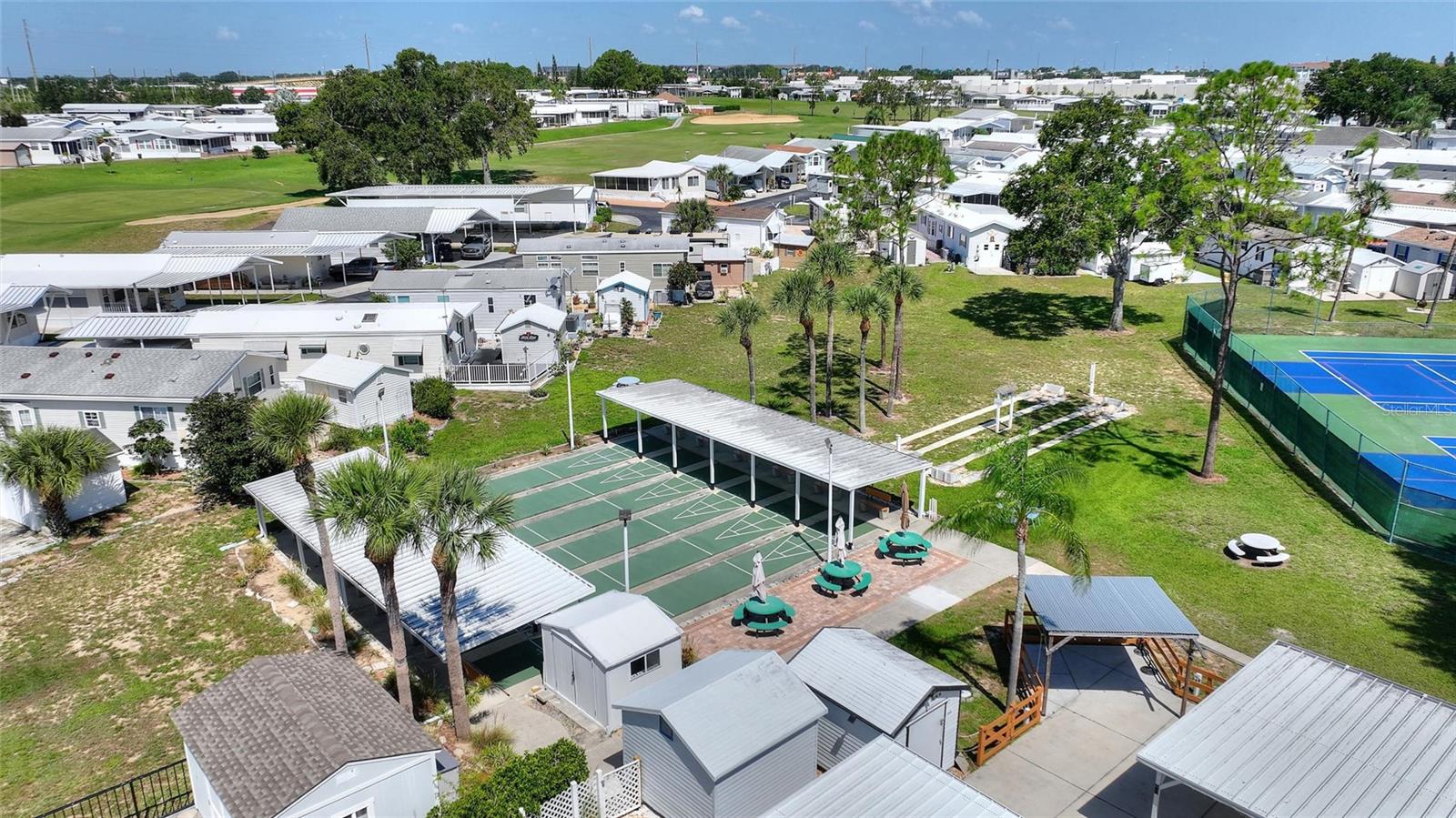 DEER CREEK GOLF & TENNIS RV RESORT - Land