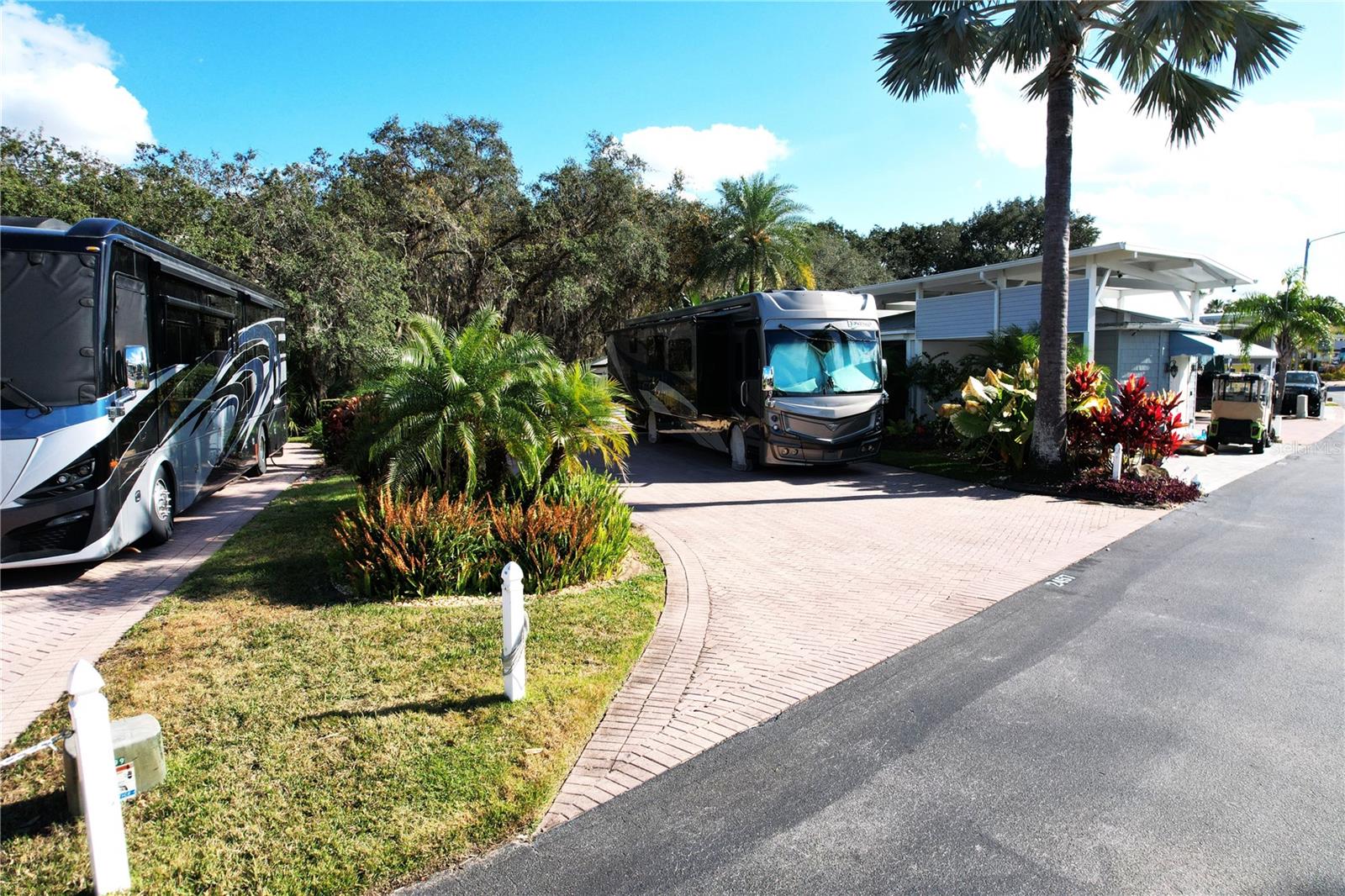 DEER CREEK GOLF & TENNIS RV RESORT - Land