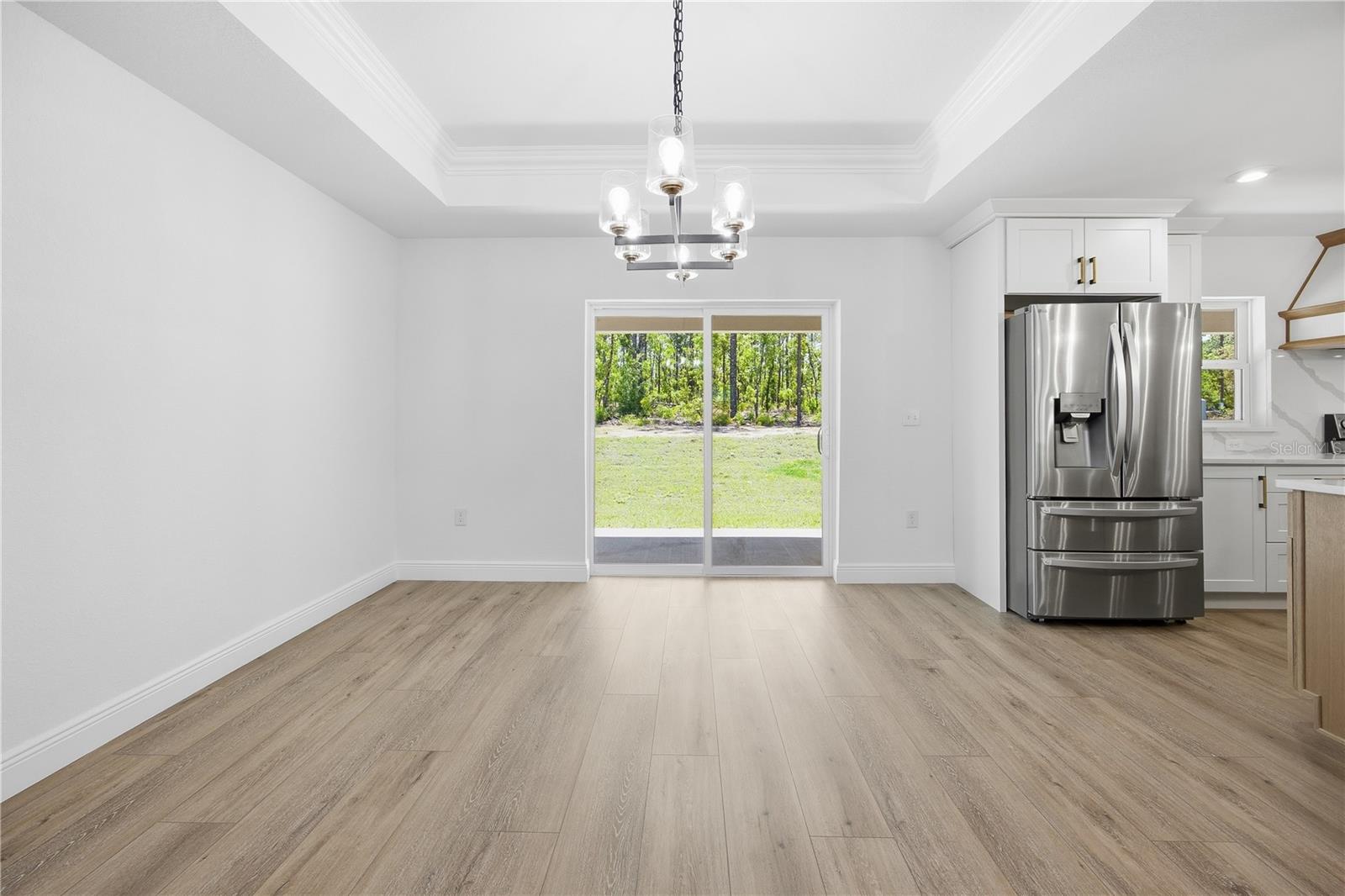 ROLLING HILLS 03 - Residential