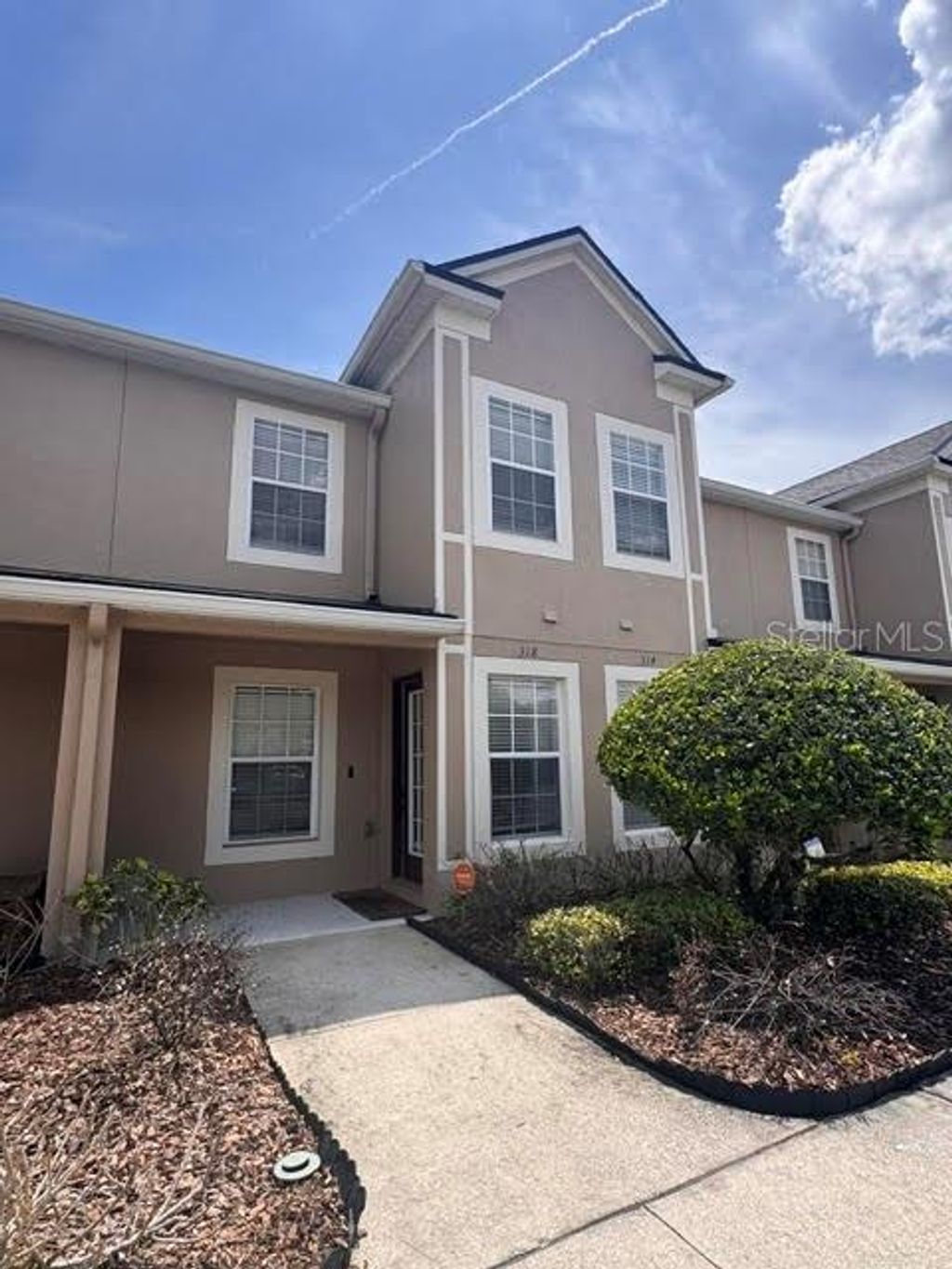 Photo of 318 Belvedere Way, Sanford, FL 32773 (MLS # O6405632)