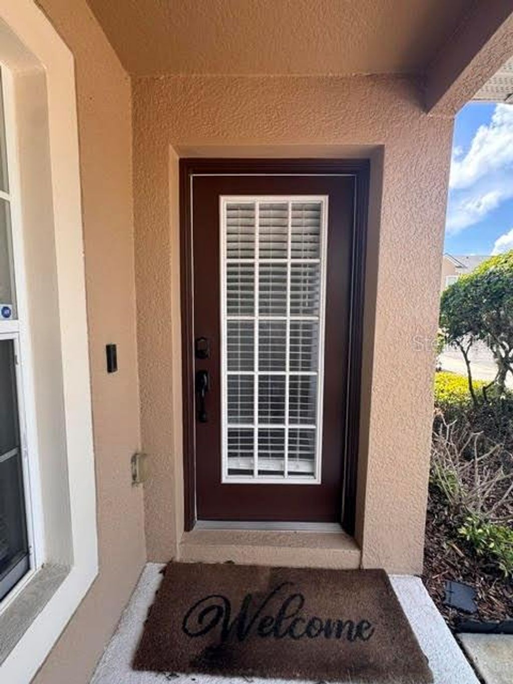 Photo of 318 Belvedere Way, Sanford, FL 32773 (MLS # O6405632)