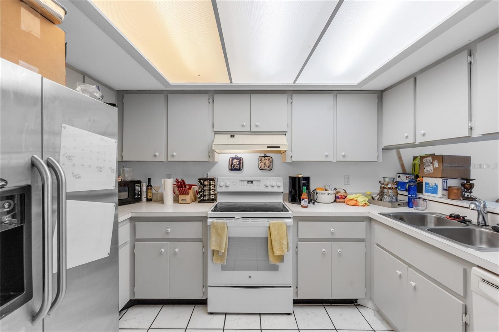 HORIZON TWNHS - Residential