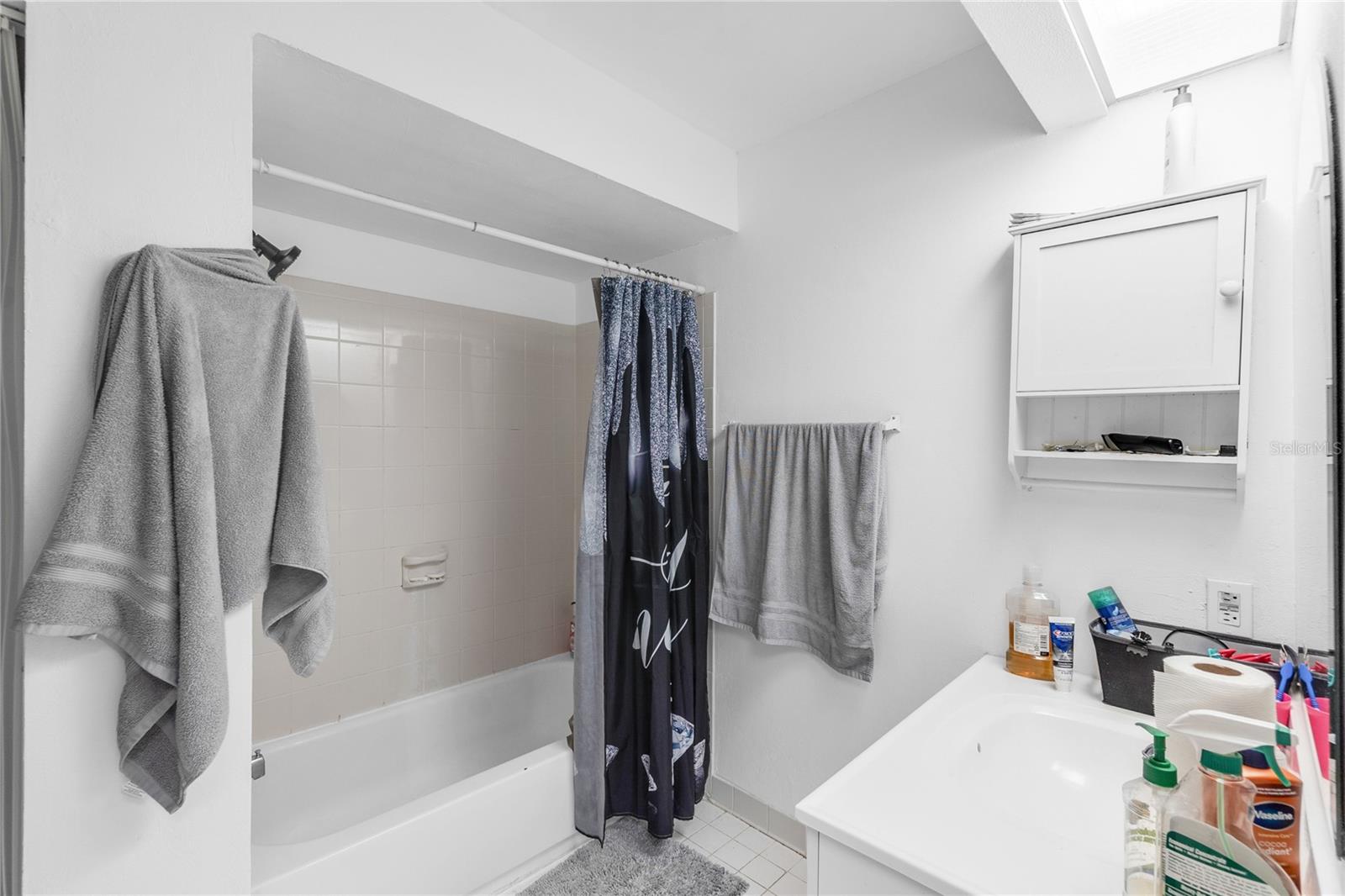 HORIZON TWNHS - Residential