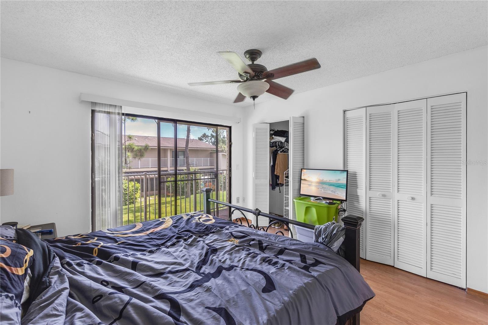 HORIZON TWNHS - Residential