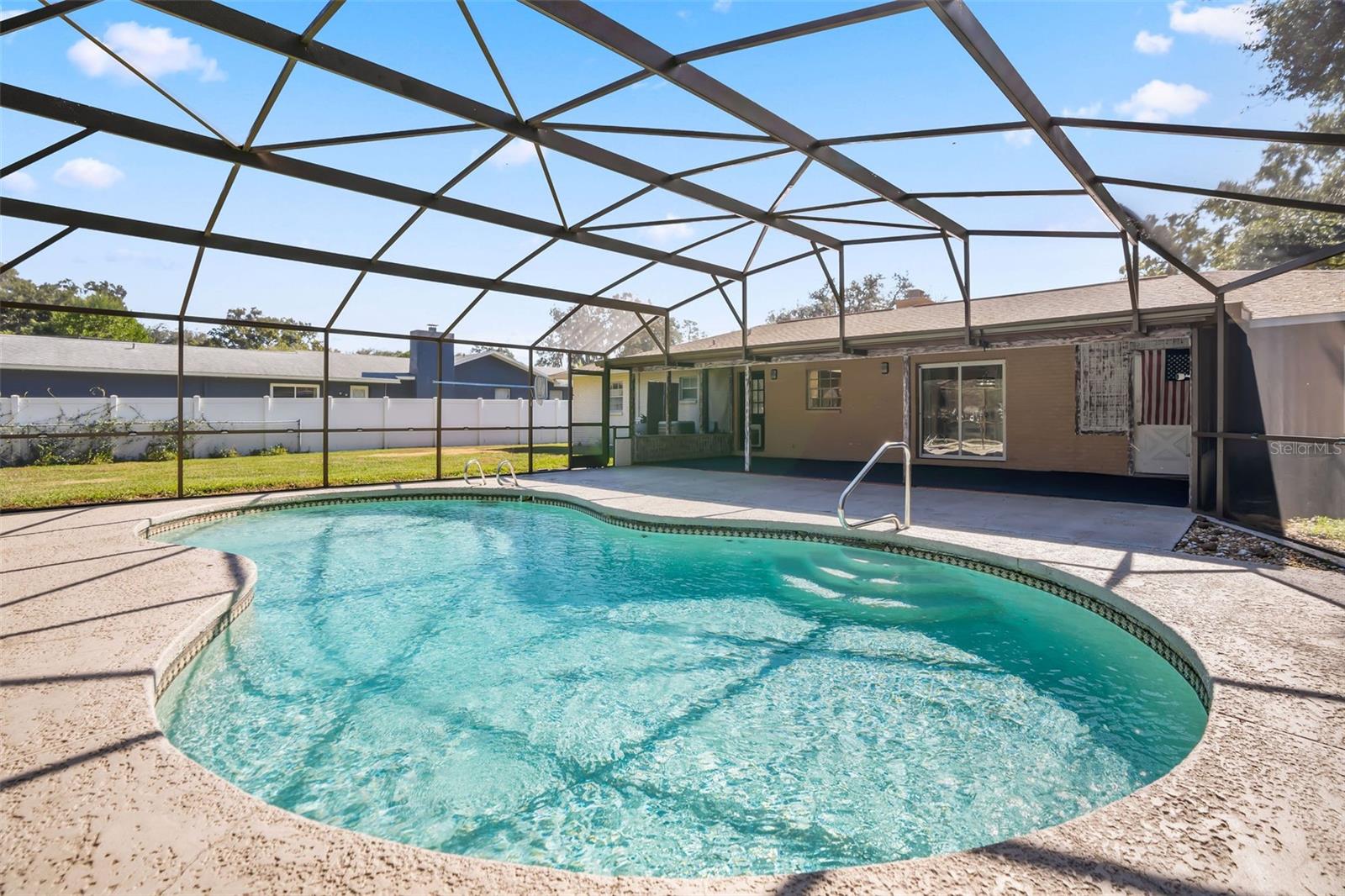 HICKORY HILL ACRES - Residential