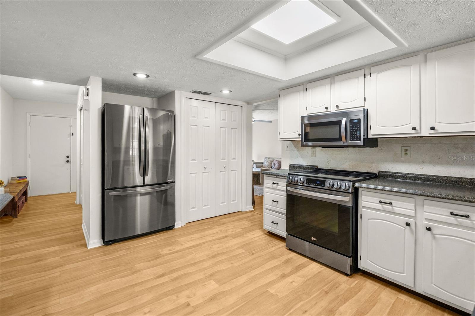 HICKORY HILL ACRES - Residential