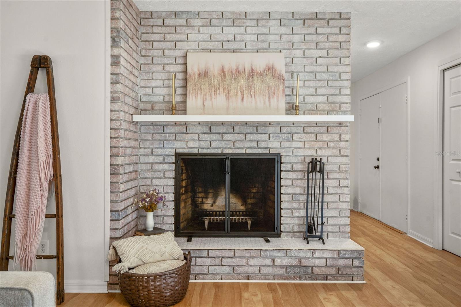 HICKORY HILL ACRES - Residential