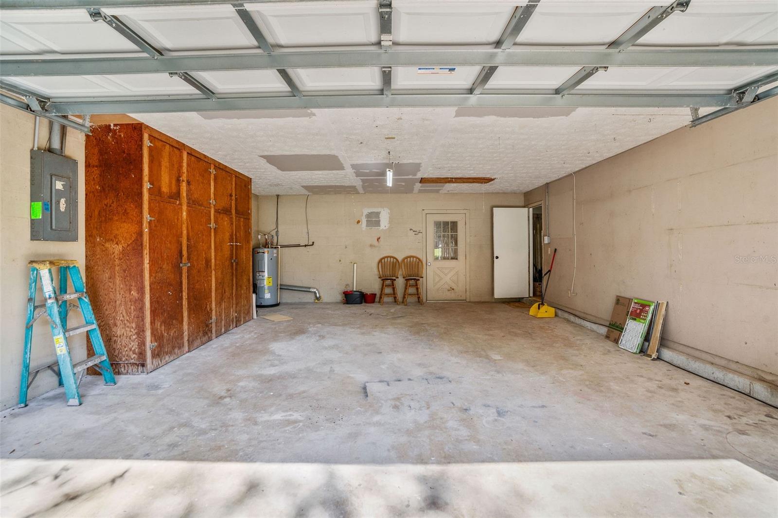 HICKORY HILL ACRES - Residential