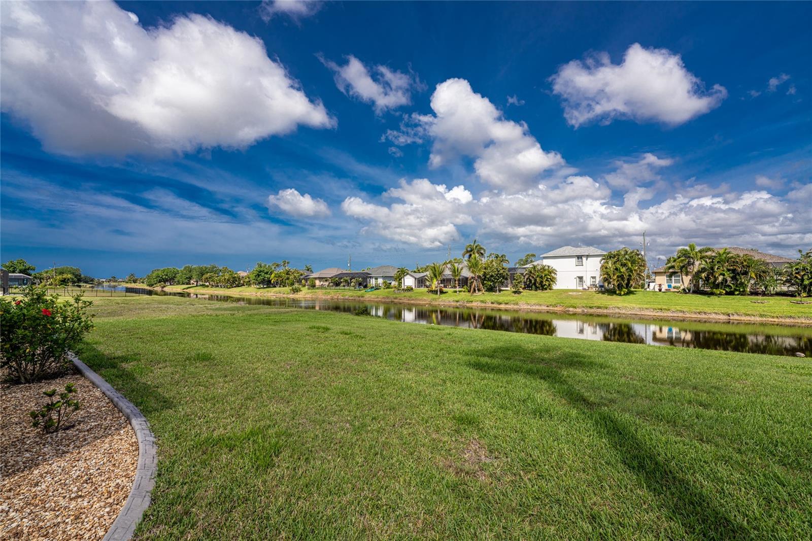 ROTONDA PINE VALLEY - Residential