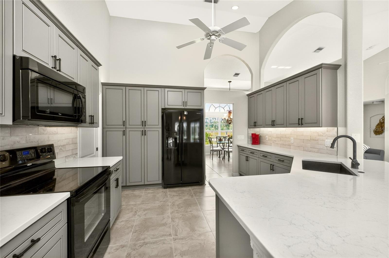 ROTONDA PINE VALLEY - Residential