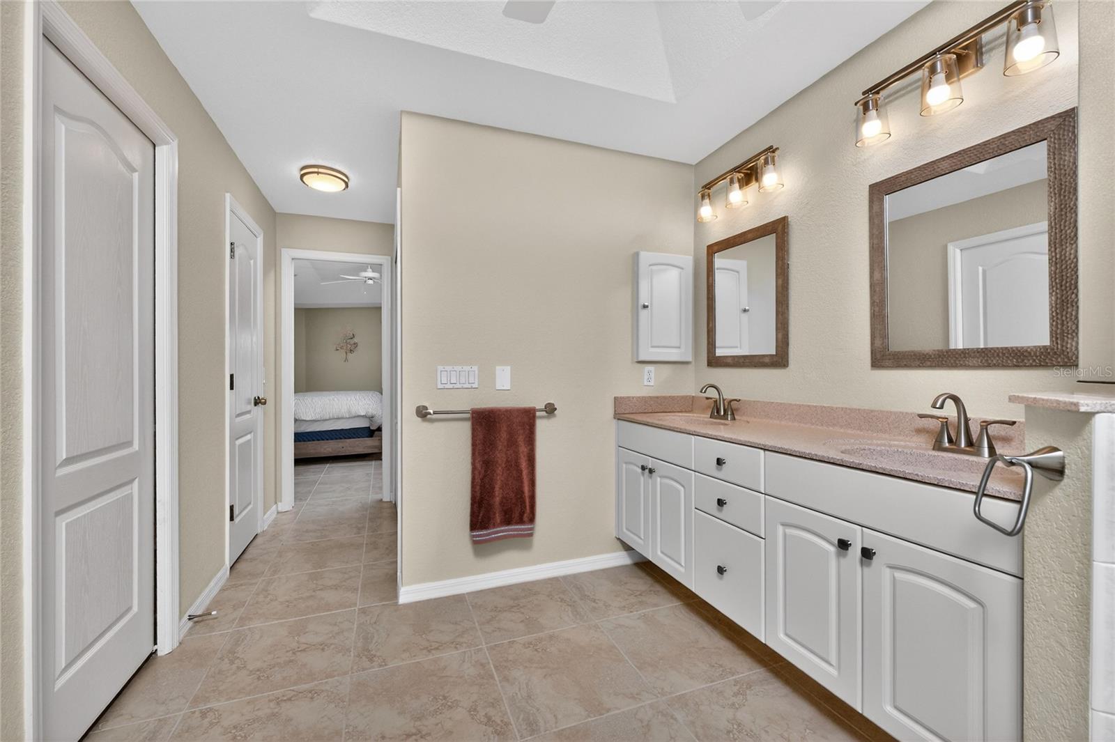 ROTONDA PINE VALLEY - Residential