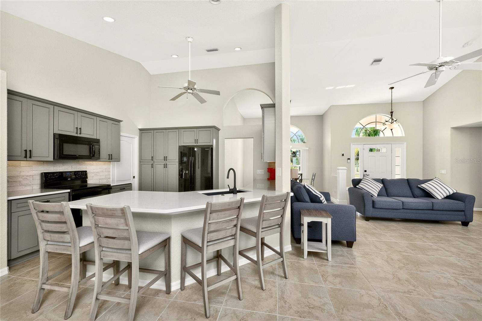 ROTONDA PINE VALLEY - Residential