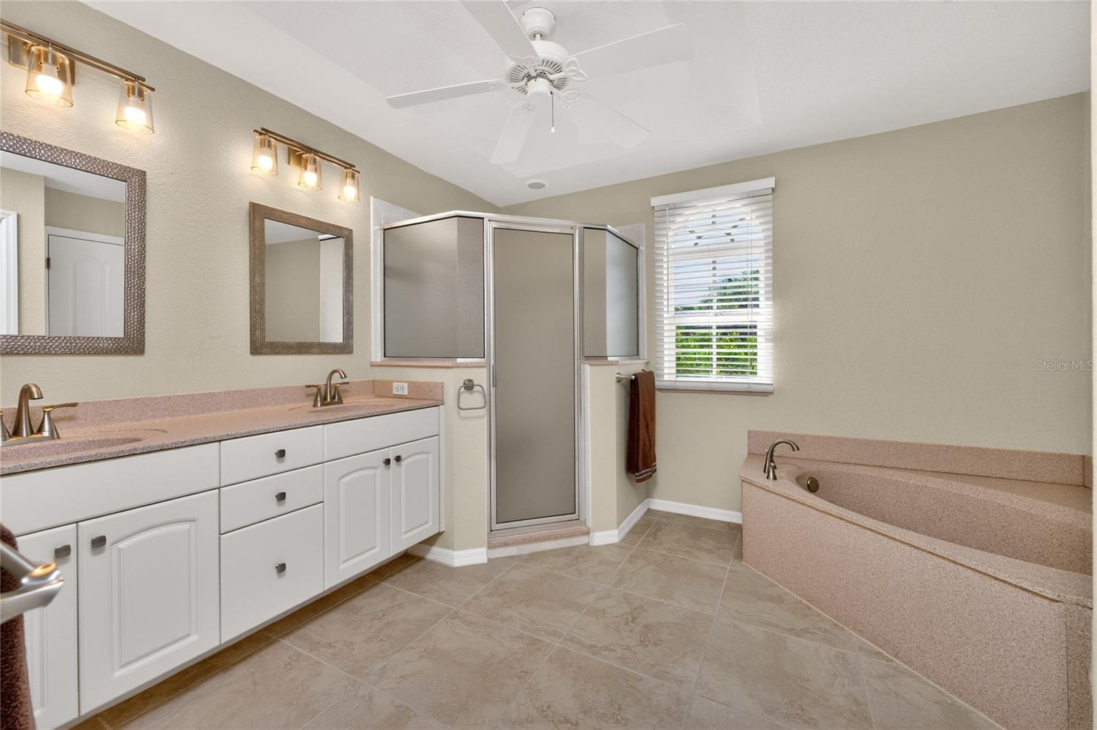 ROTONDA PINE VALLEY - Residential