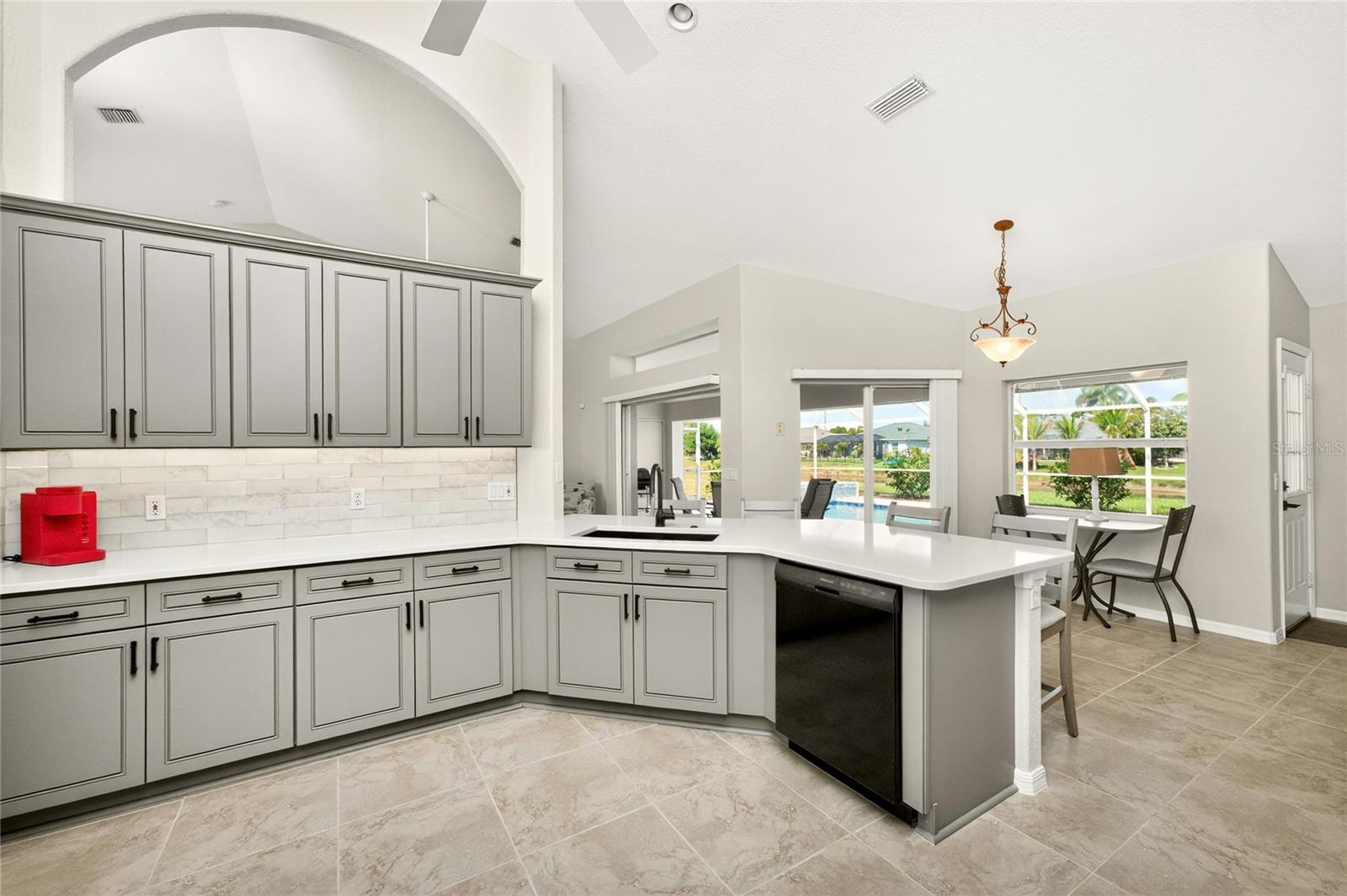 ROTONDA PINE VALLEY - Residential