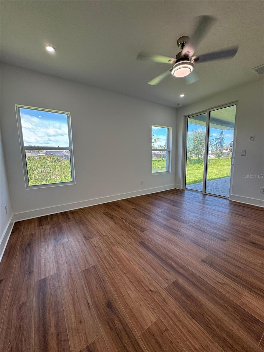 ROTONDA LAKES - Residential