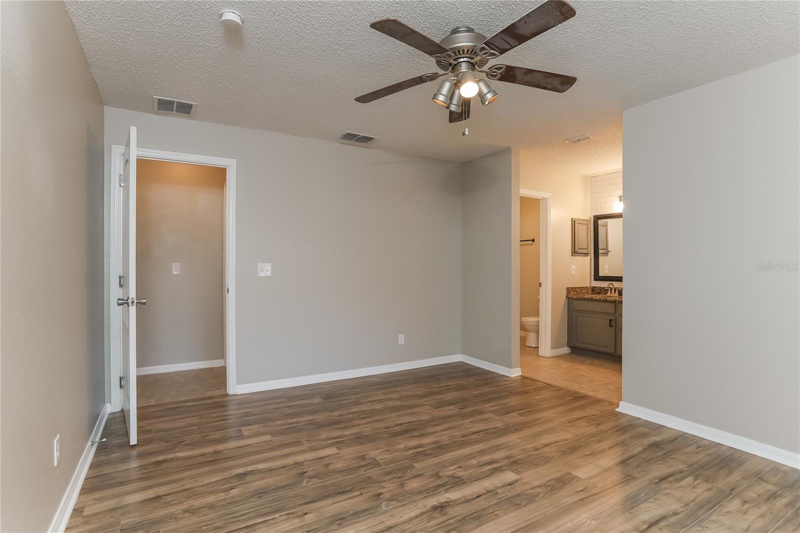 POINCIANA NBRHD 5 VILLAGE 7 - Residential Lease