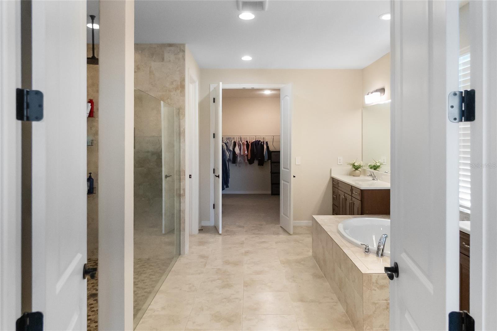 PROMENADE ESTATES PH II - Residential