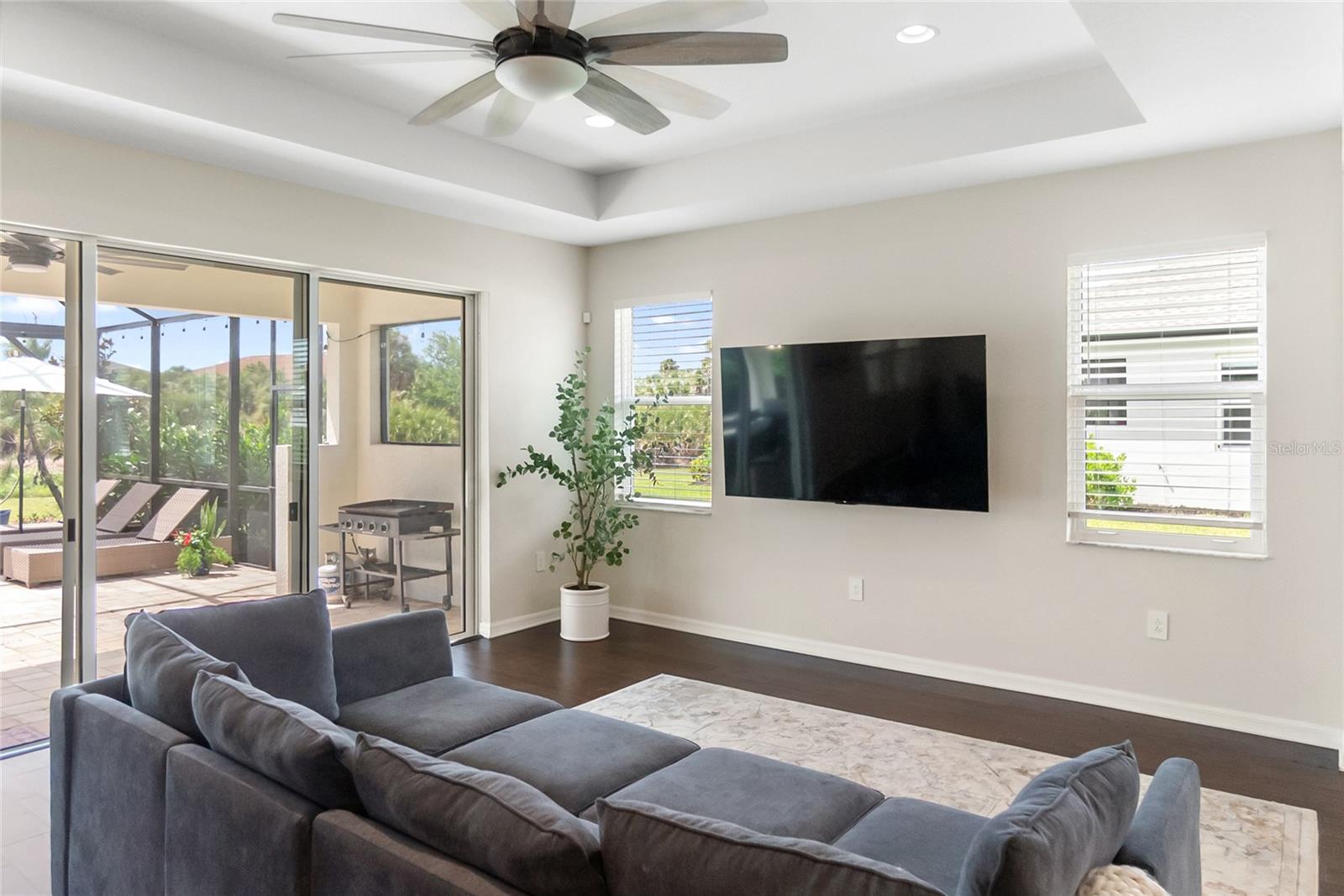 PROMENADE ESTATES PH II - Residential