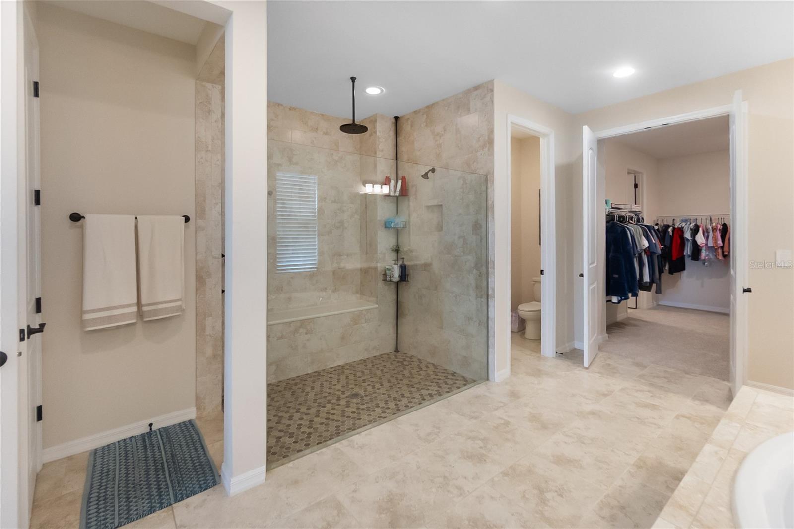 PROMENADE ESTATES PH II - Residential