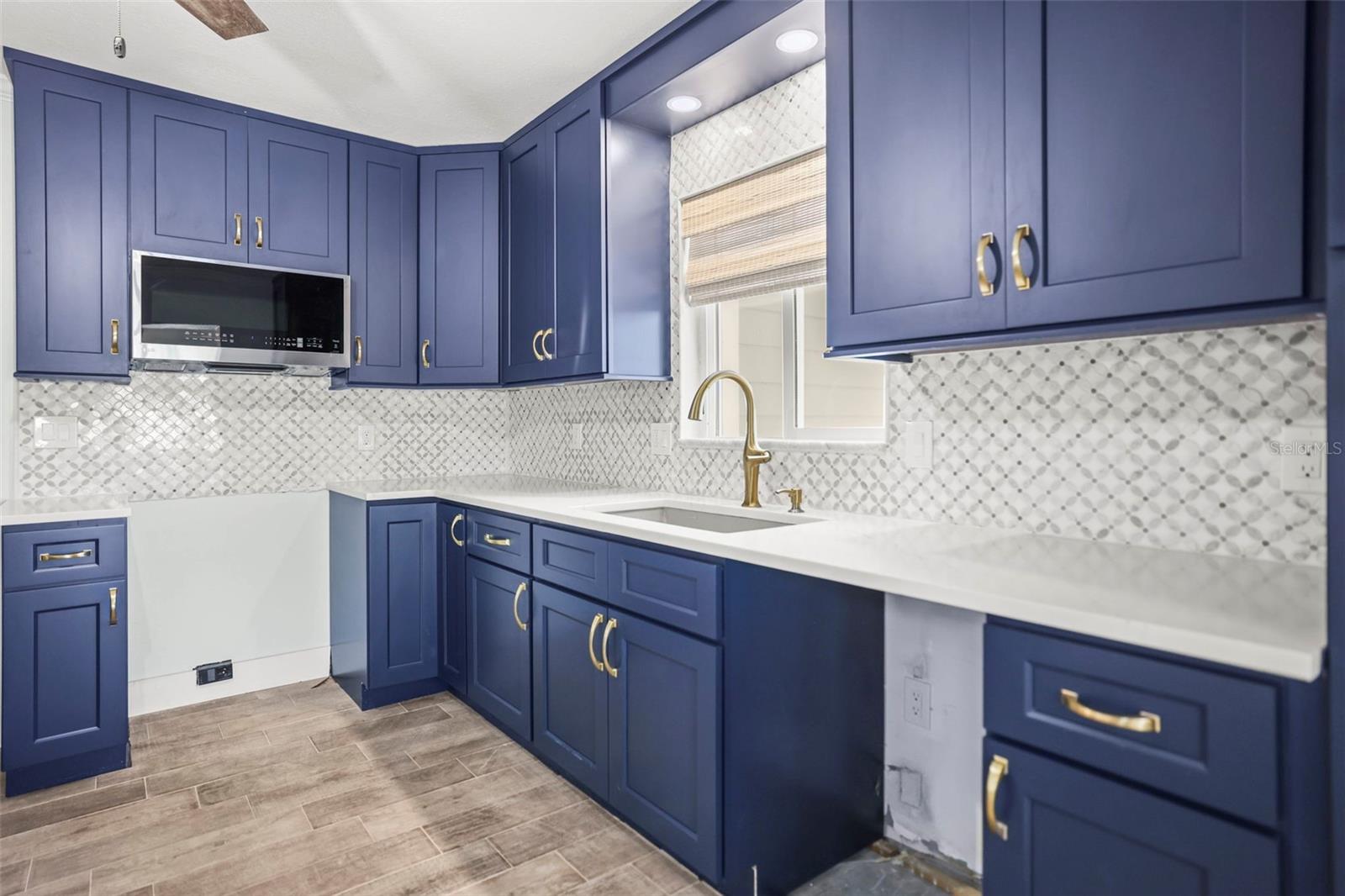 ISLAND ESTATES UNIT 1 SEC A - Residential