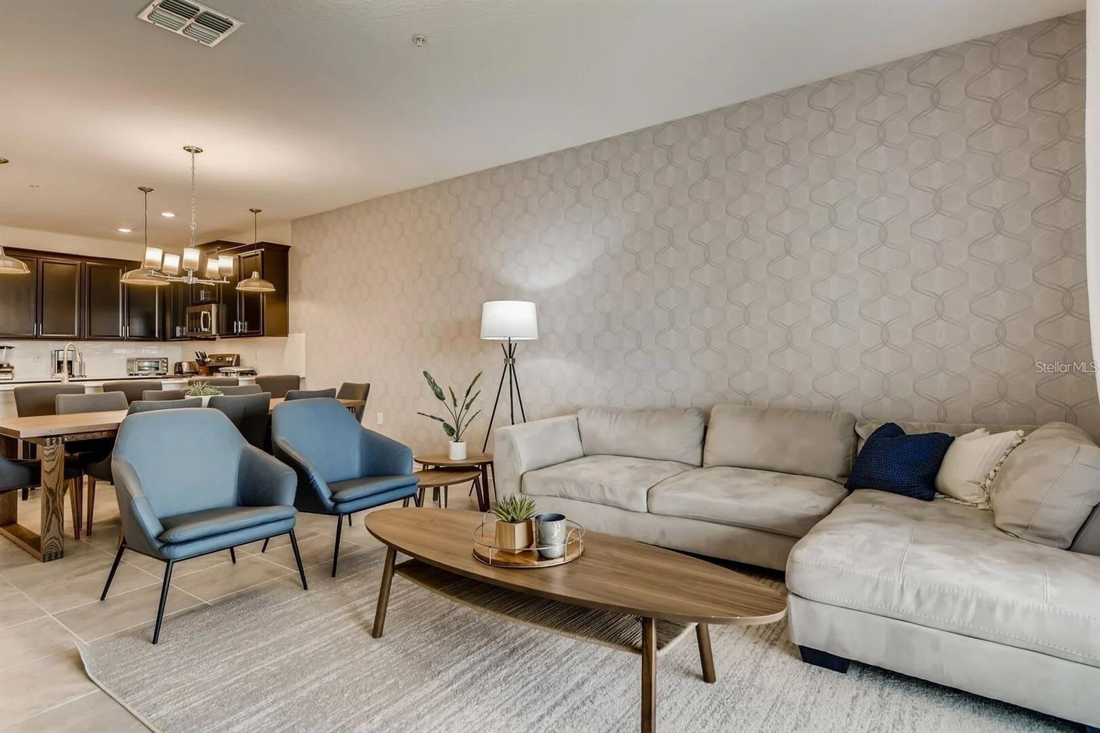 CHAMPIONSGATE CONDO PH 18 - Residential Lease