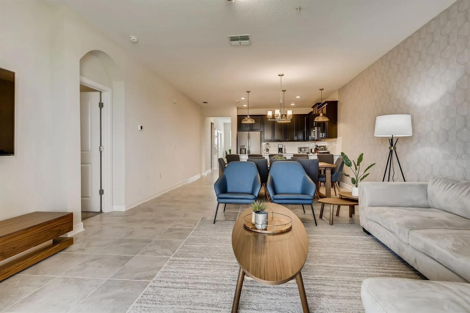 CHAMPIONSGATE CONDO PH 18 - Residential Lease