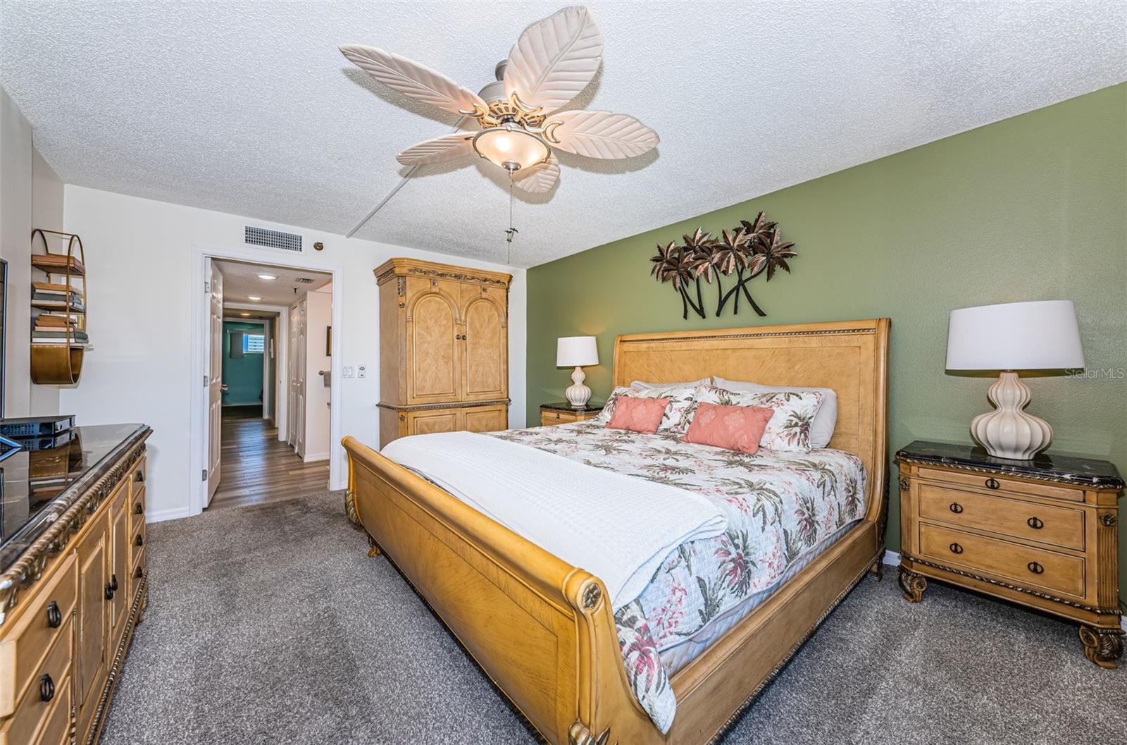 BOCA VISTA CONDOMINUM - Residential