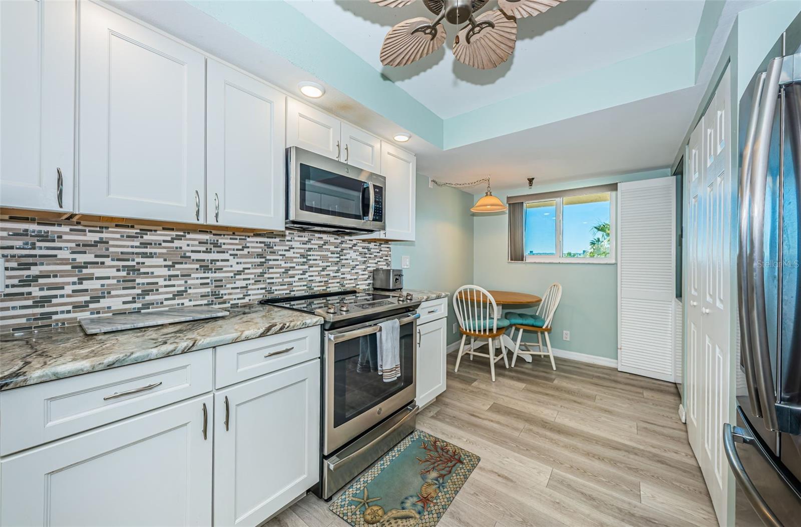 BOCA VISTA CONDOMINUM - Residential