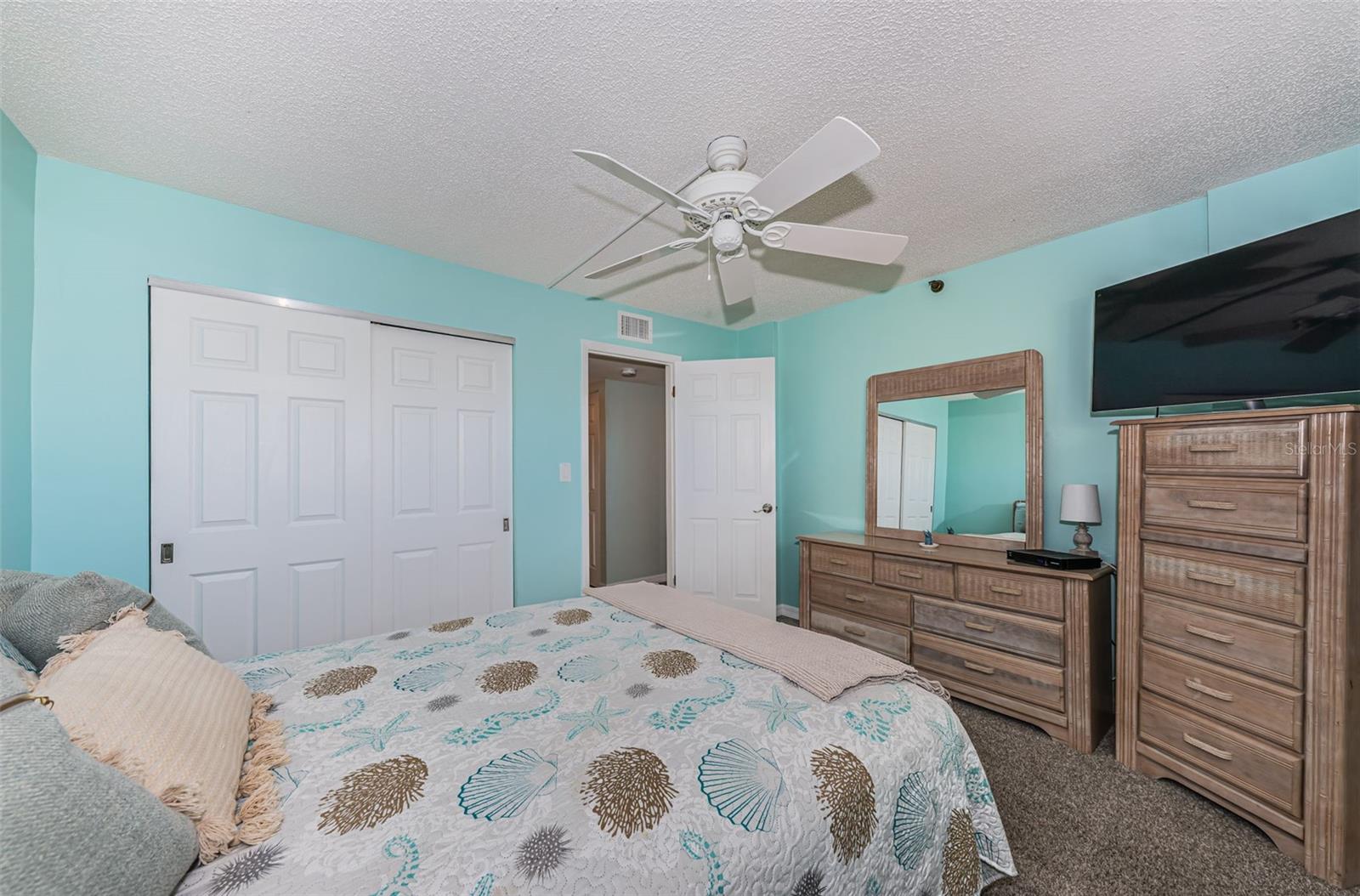 BOCA VISTA CONDOMINUM - Residential