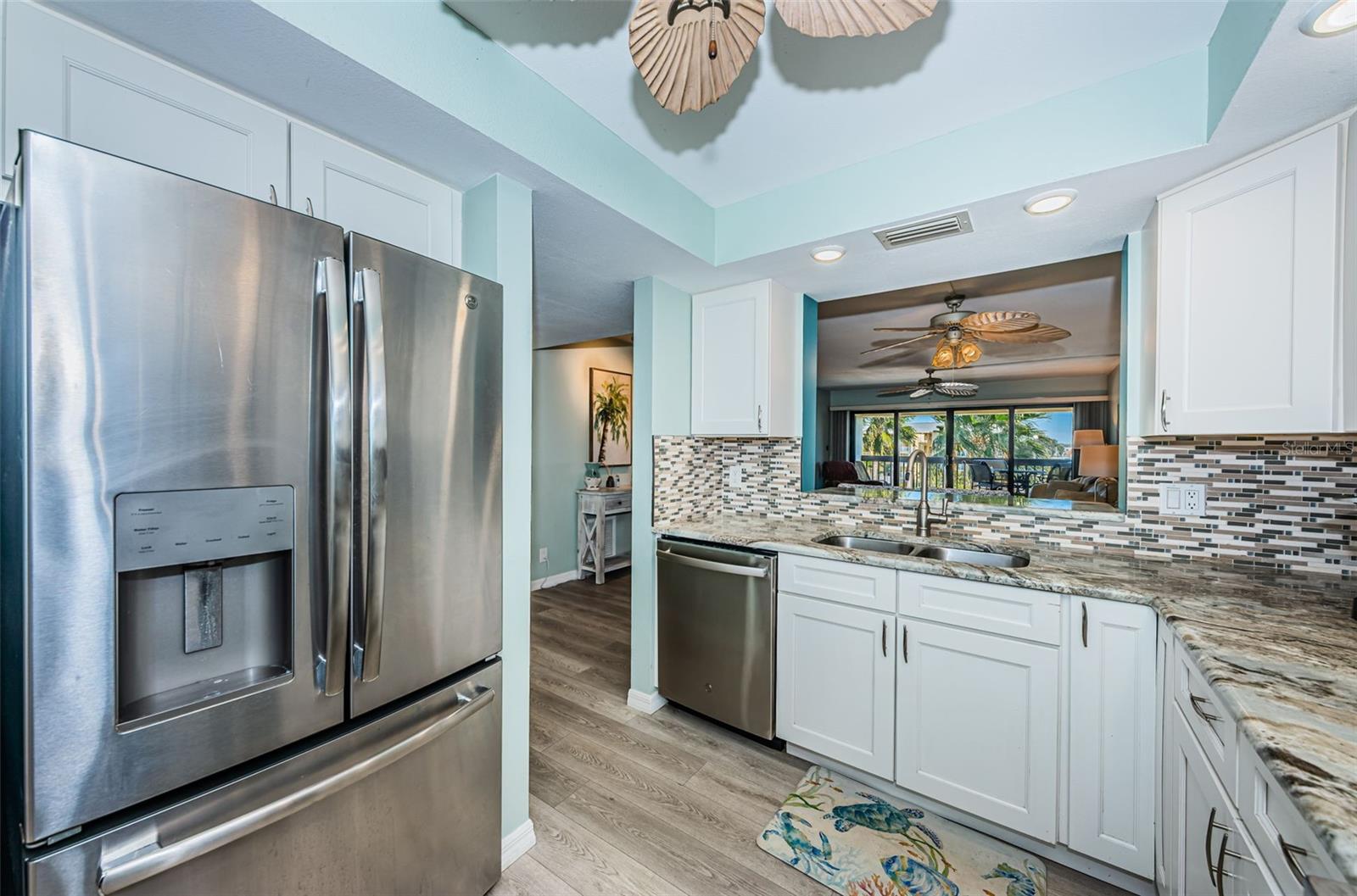 BOCA VISTA CONDOMINUM - Residential