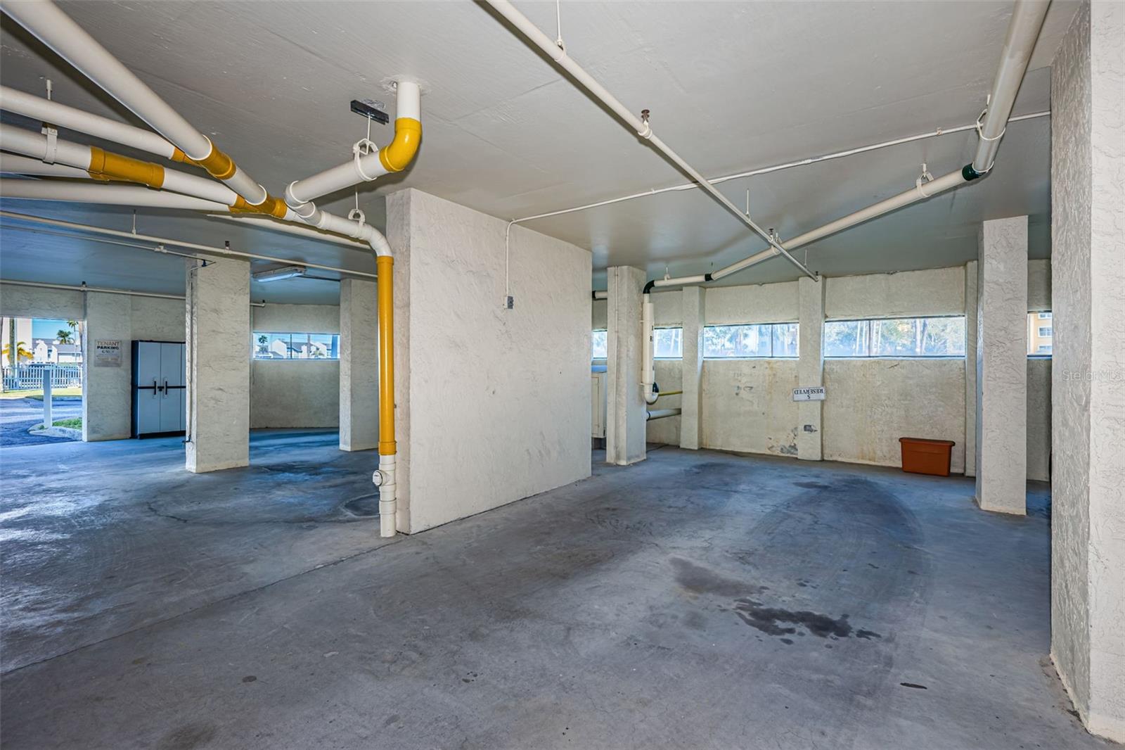 BOCA VISTA CONDOMINUM - Residential