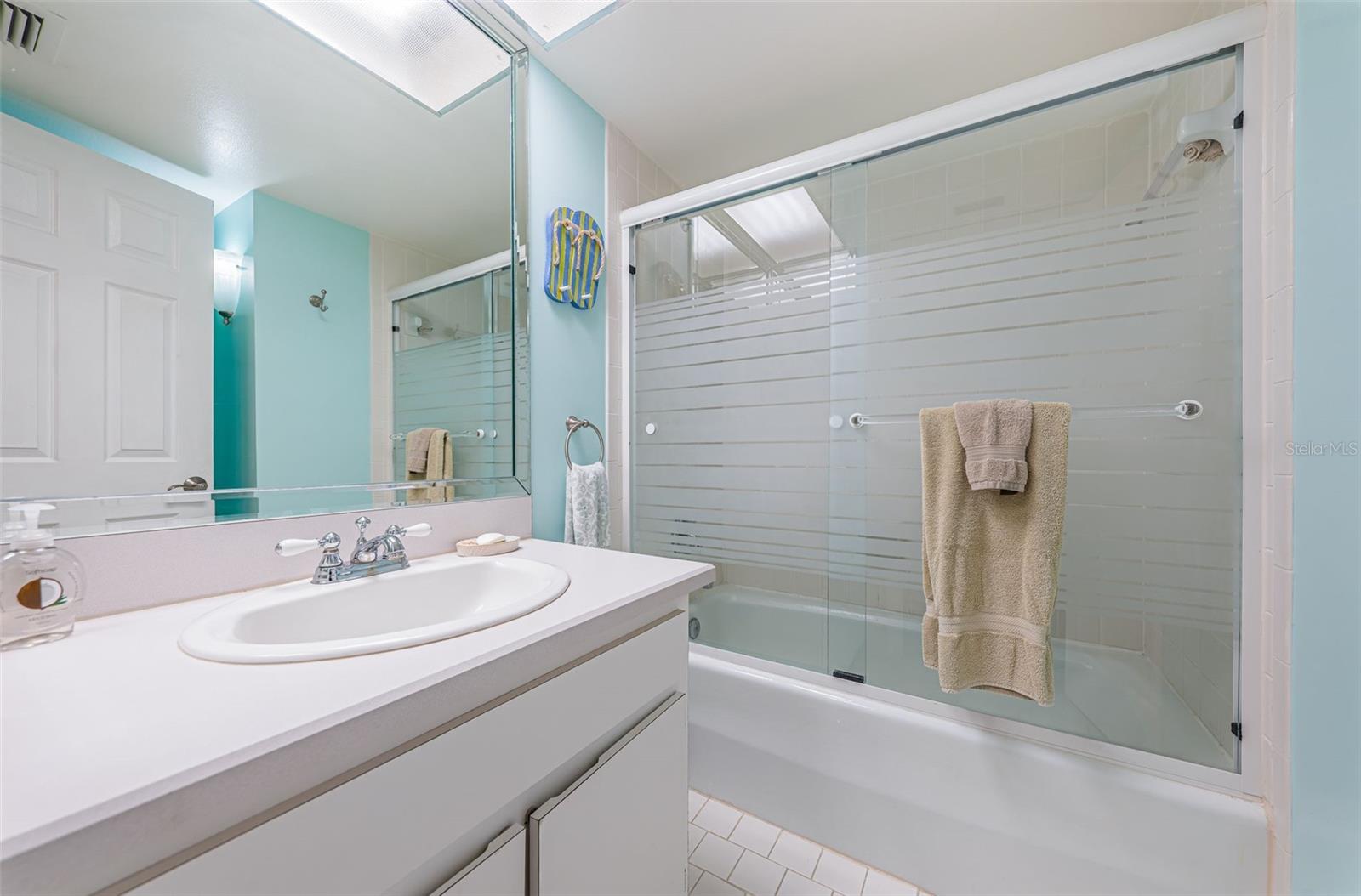 BOCA VISTA CONDOMINUM - Residential